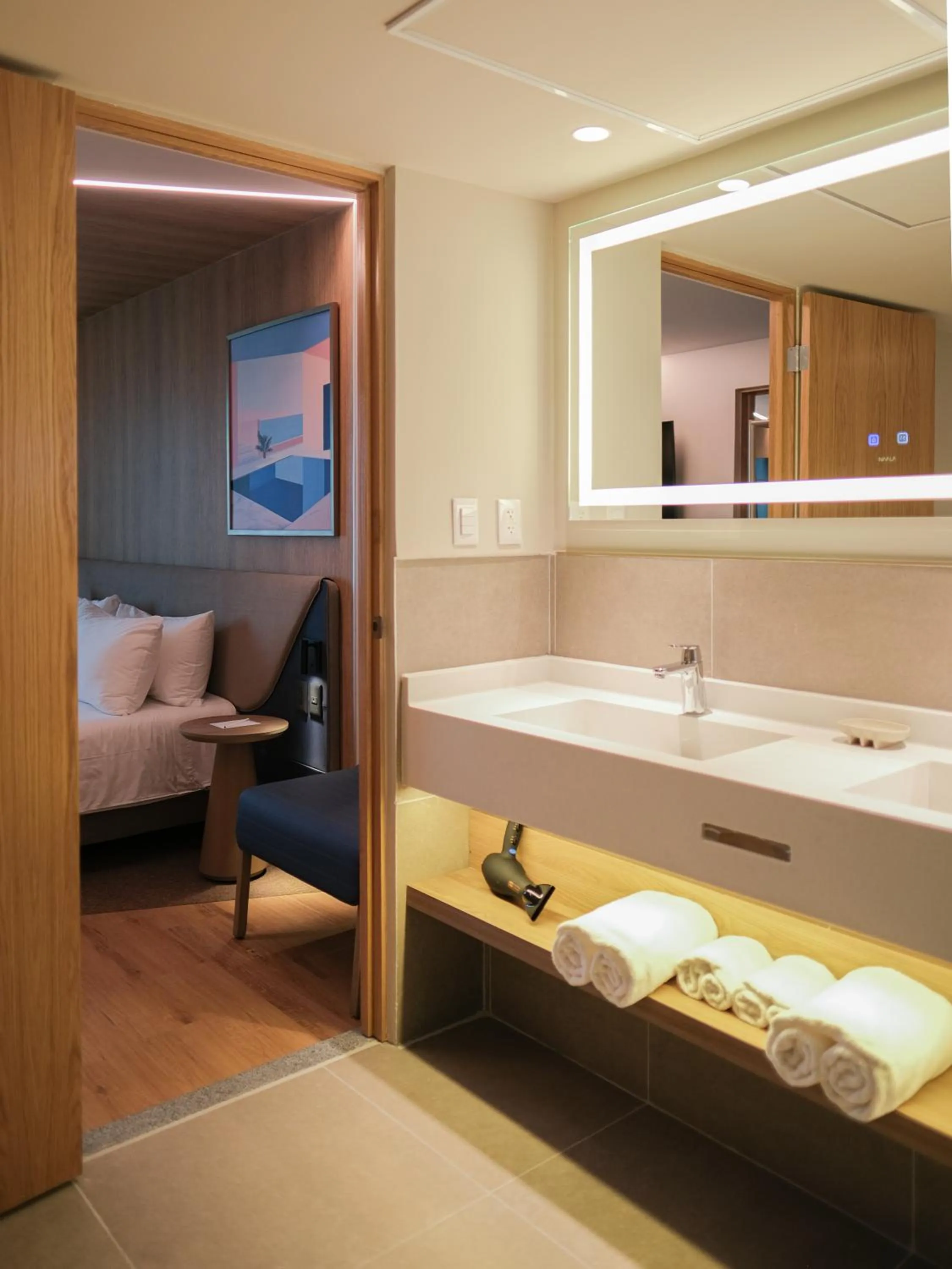 Bathroom, Bed in Novotel Mexico City Santa Fe