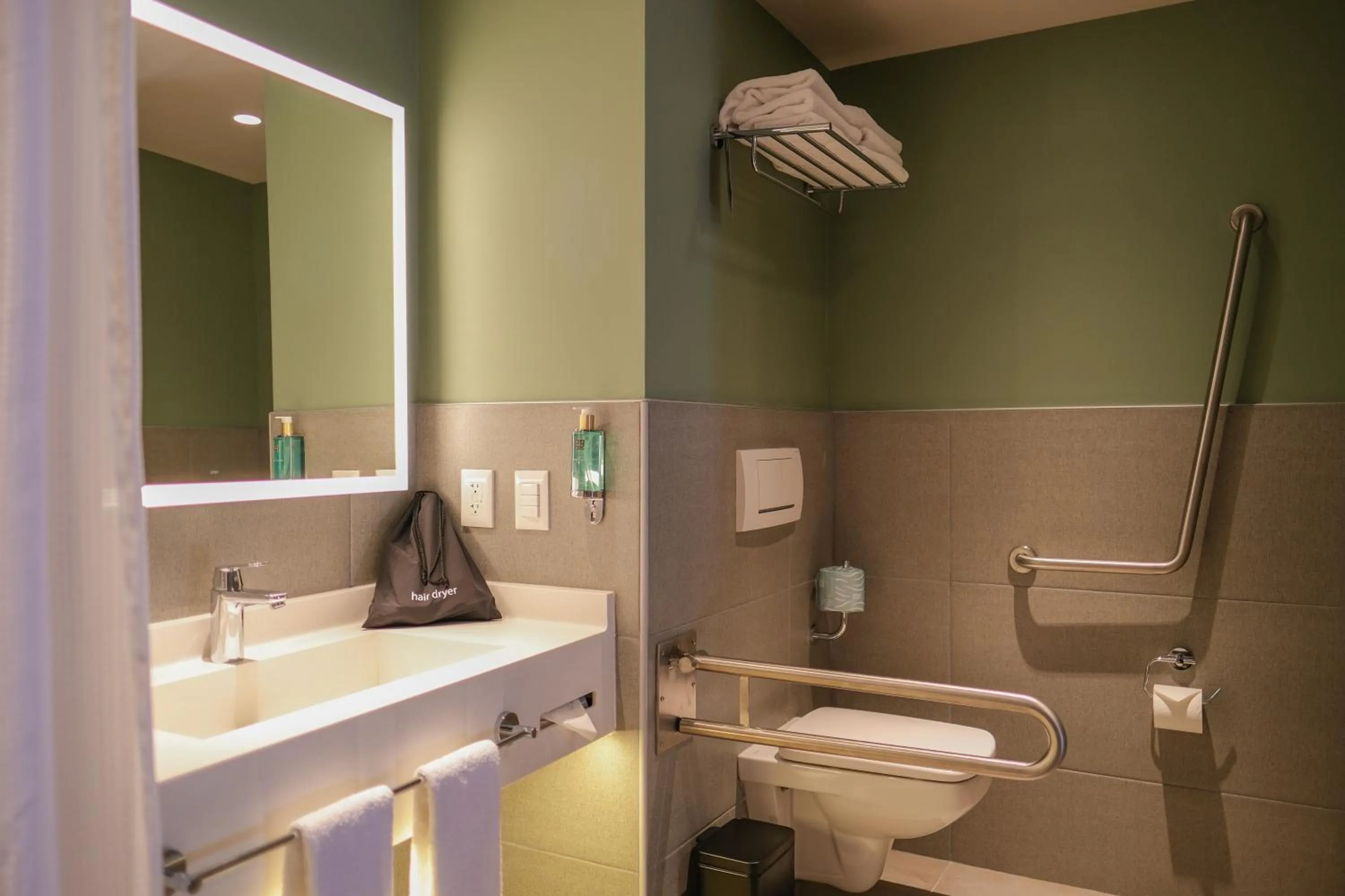 Bathroom in Novotel Mexico City Santa Fe