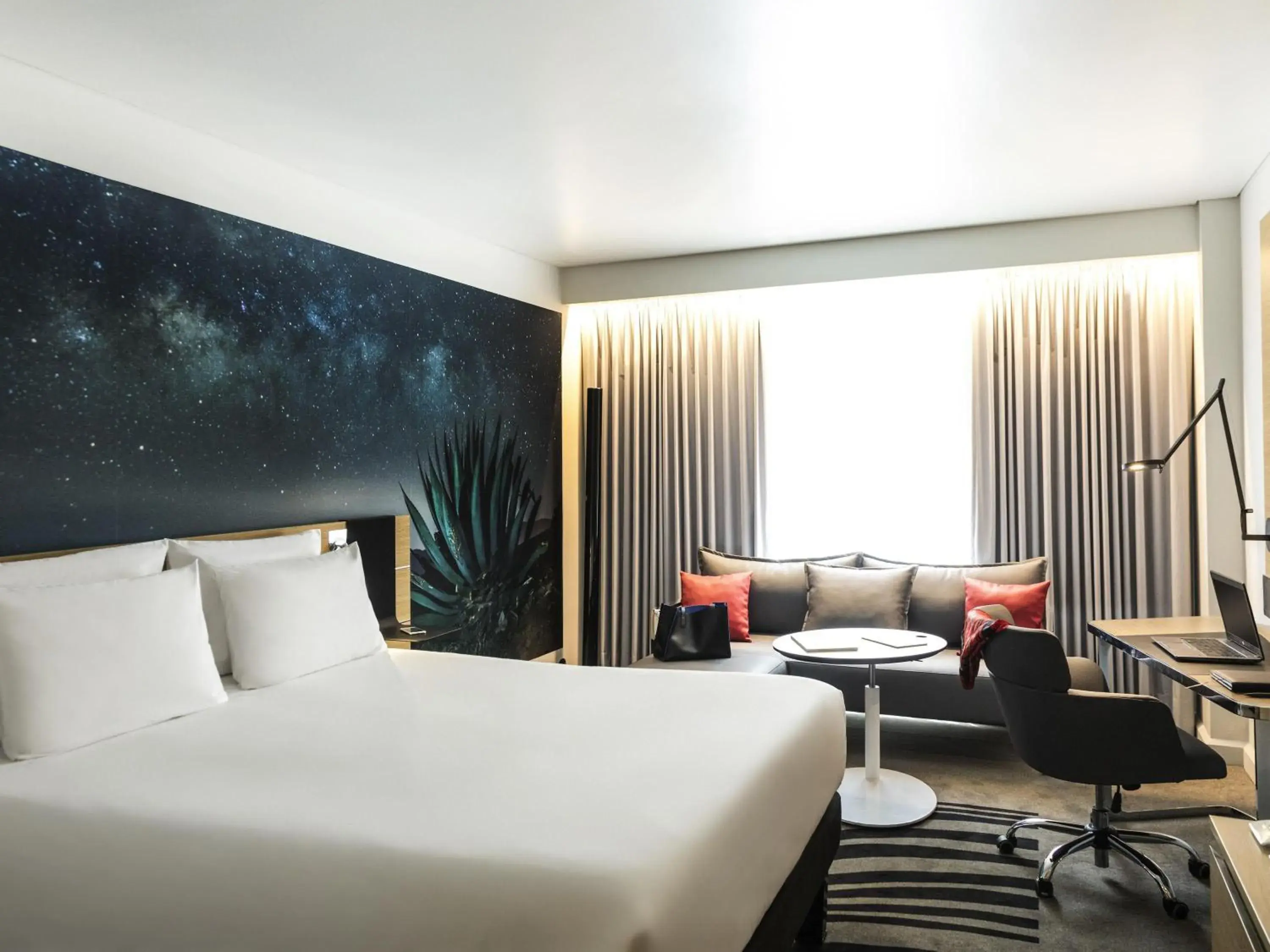 Executive Room with king-size bed in Novotel Mexico City Santa Fe Executive Room with king-size bed in Novotel Mexico City Santa Fe