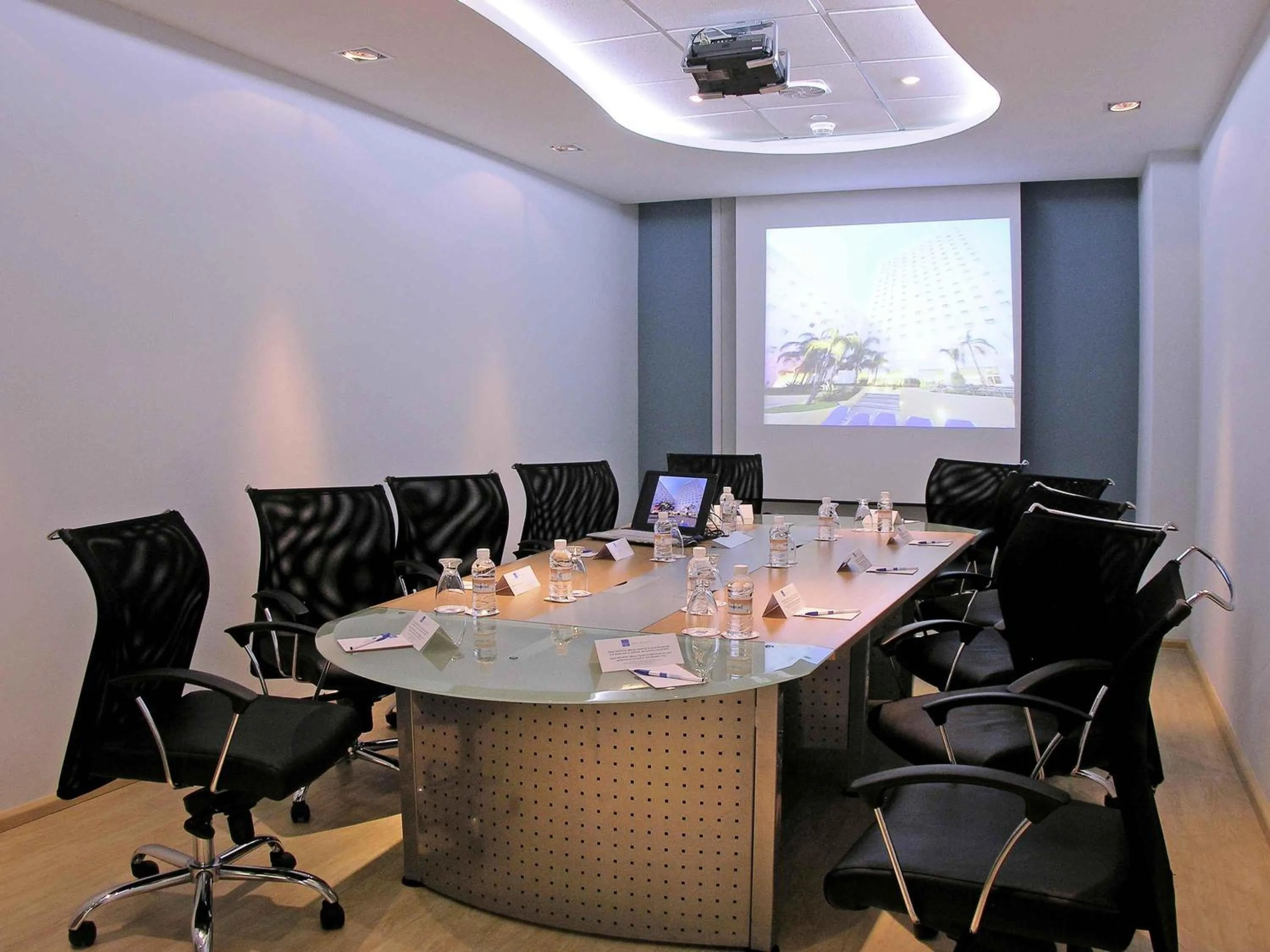 Meeting/conference room in Novotel Mexico City Santa Fe