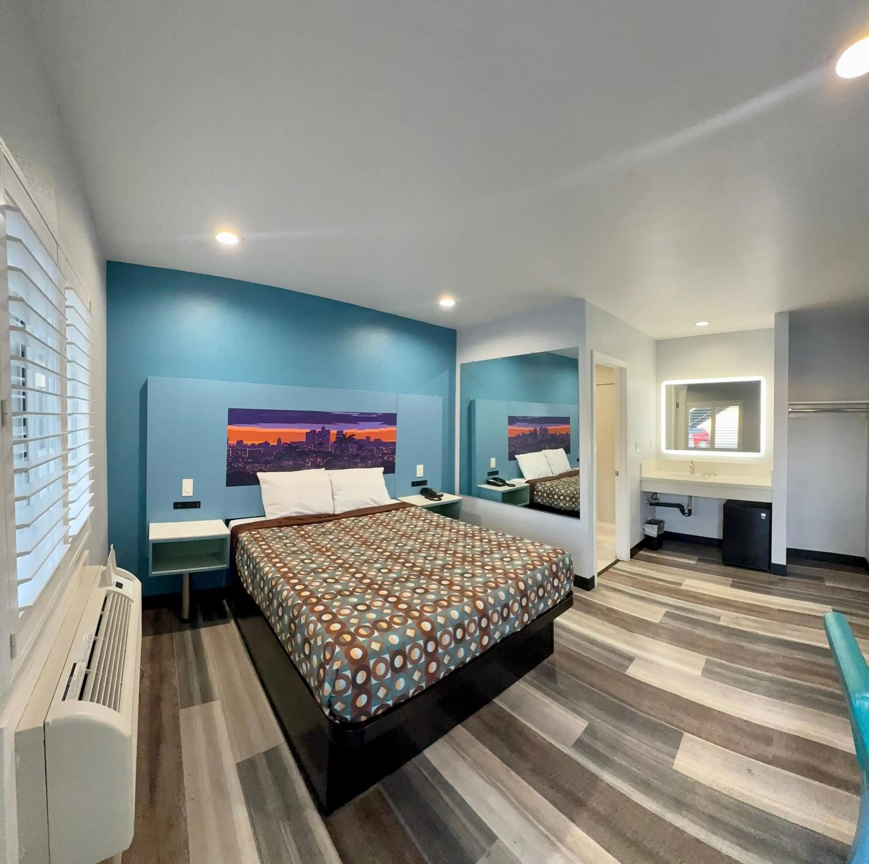 Bed in La Casa Motel, Los Angeles - Burbank Airport