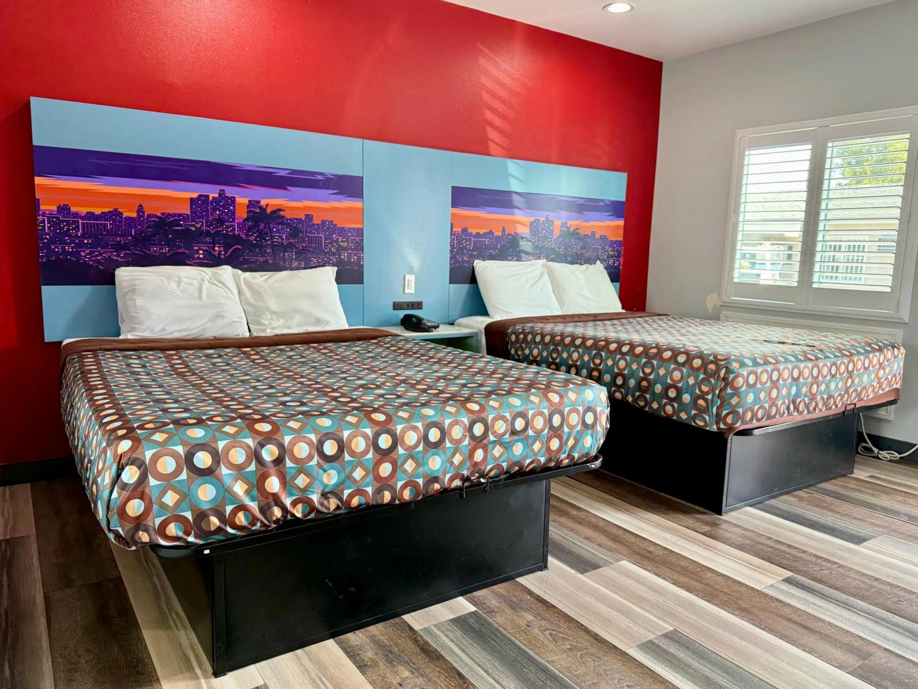 Bed in La Casa Motel, Los Angeles - Burbank Airport