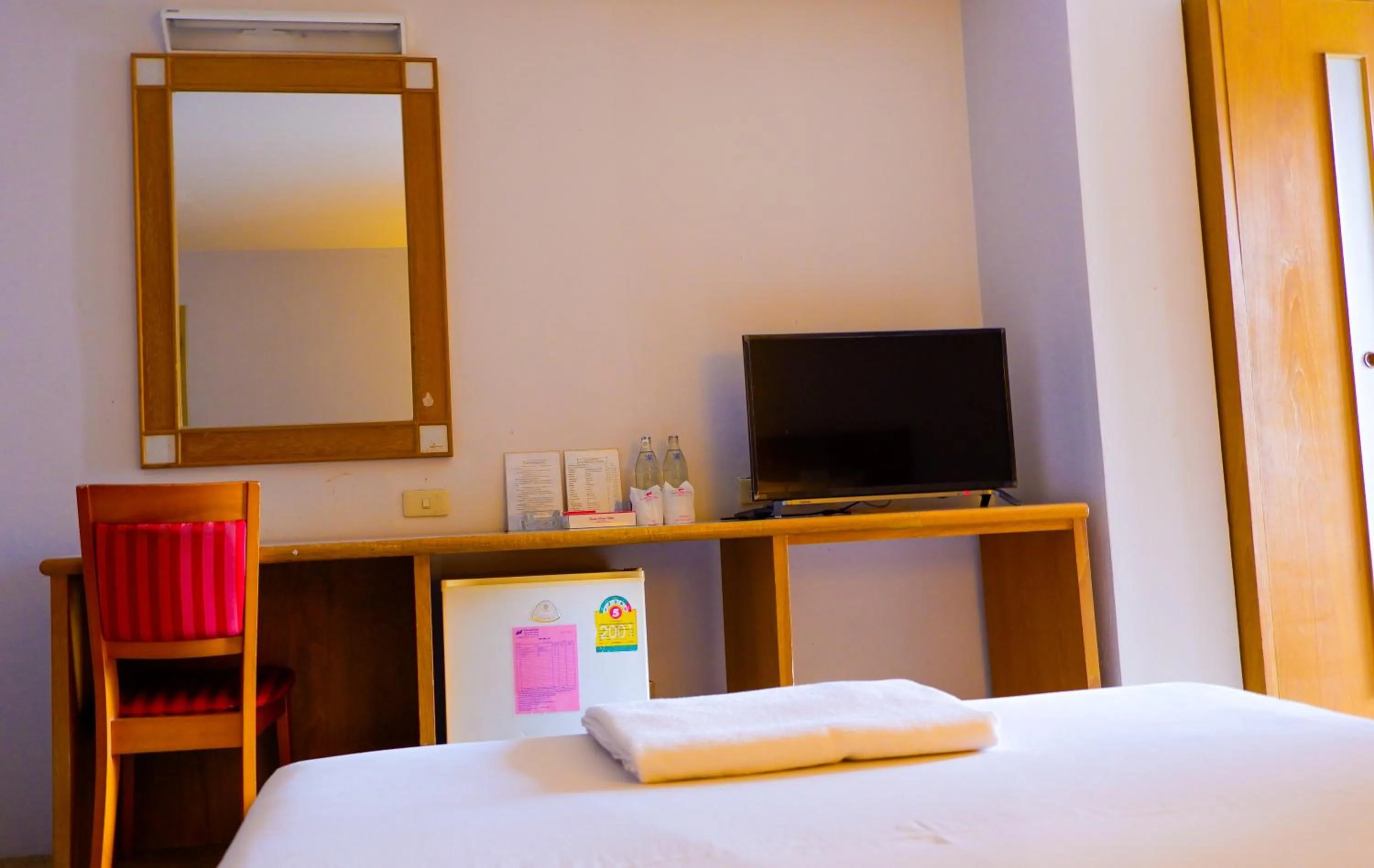 Bed in Sweet Home Hotel Betong