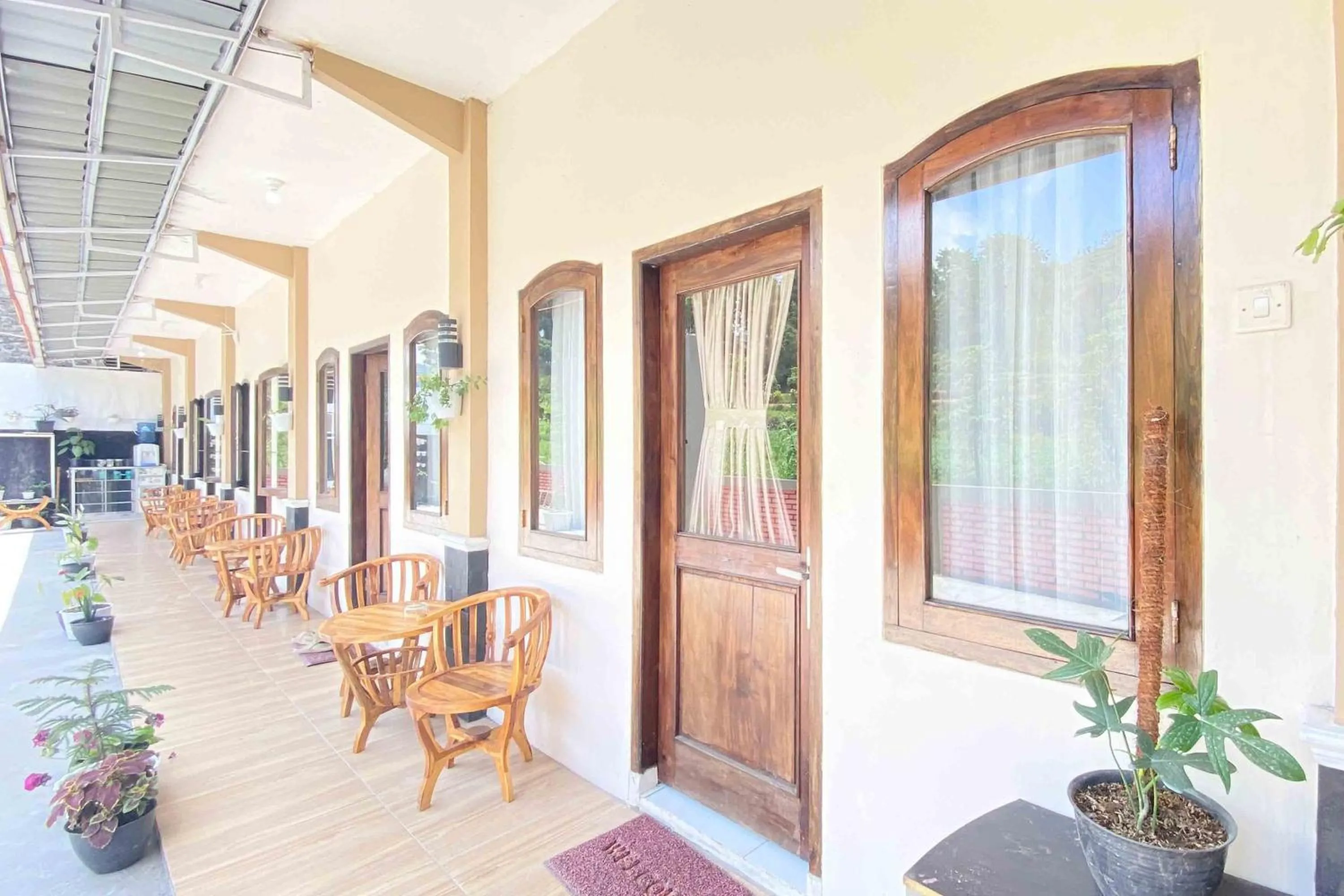 Balcony/Terrace in Homestay Banteng Adventure Dieng Mitra RedDoorz