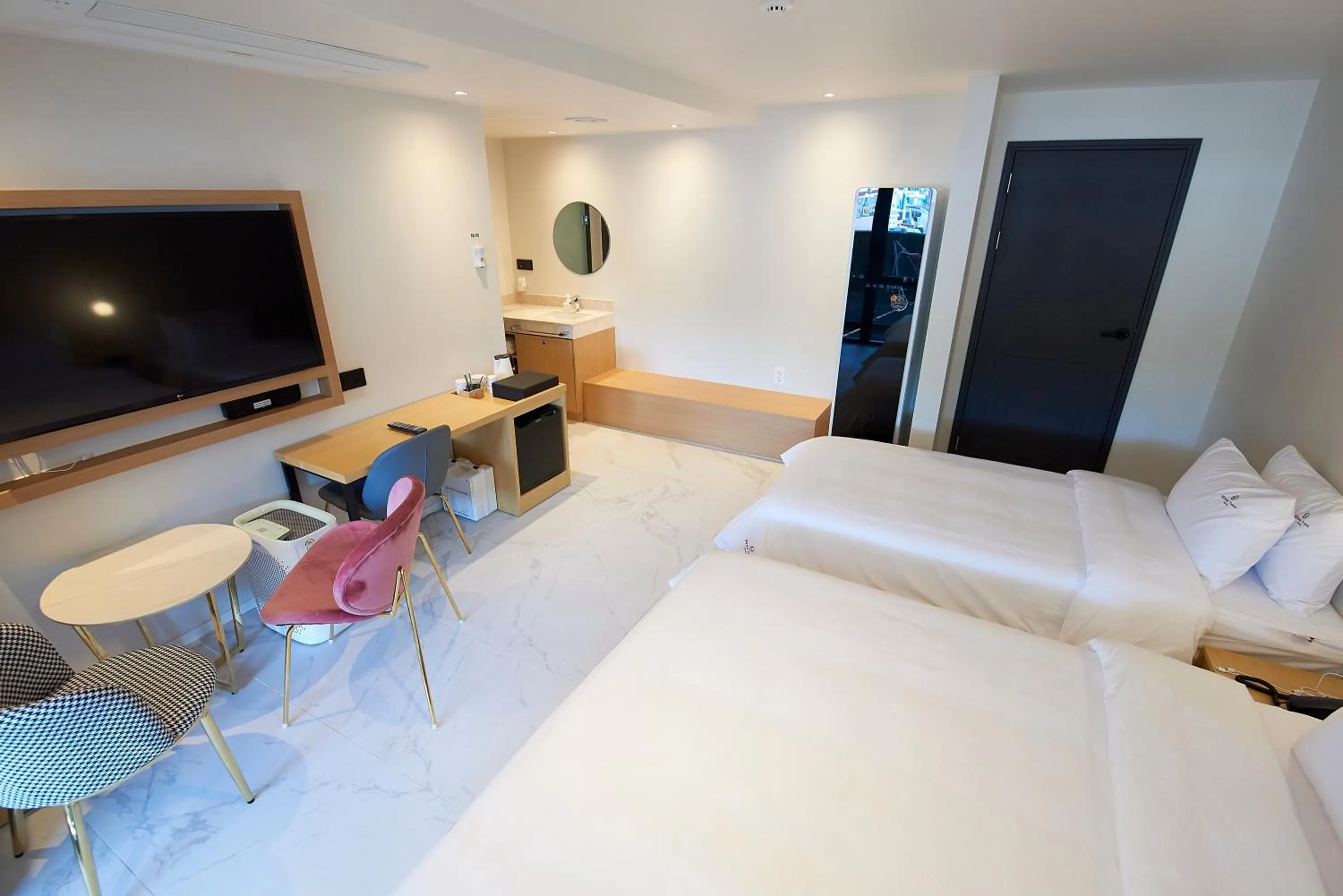 Bed in BONATHREE HOTEL