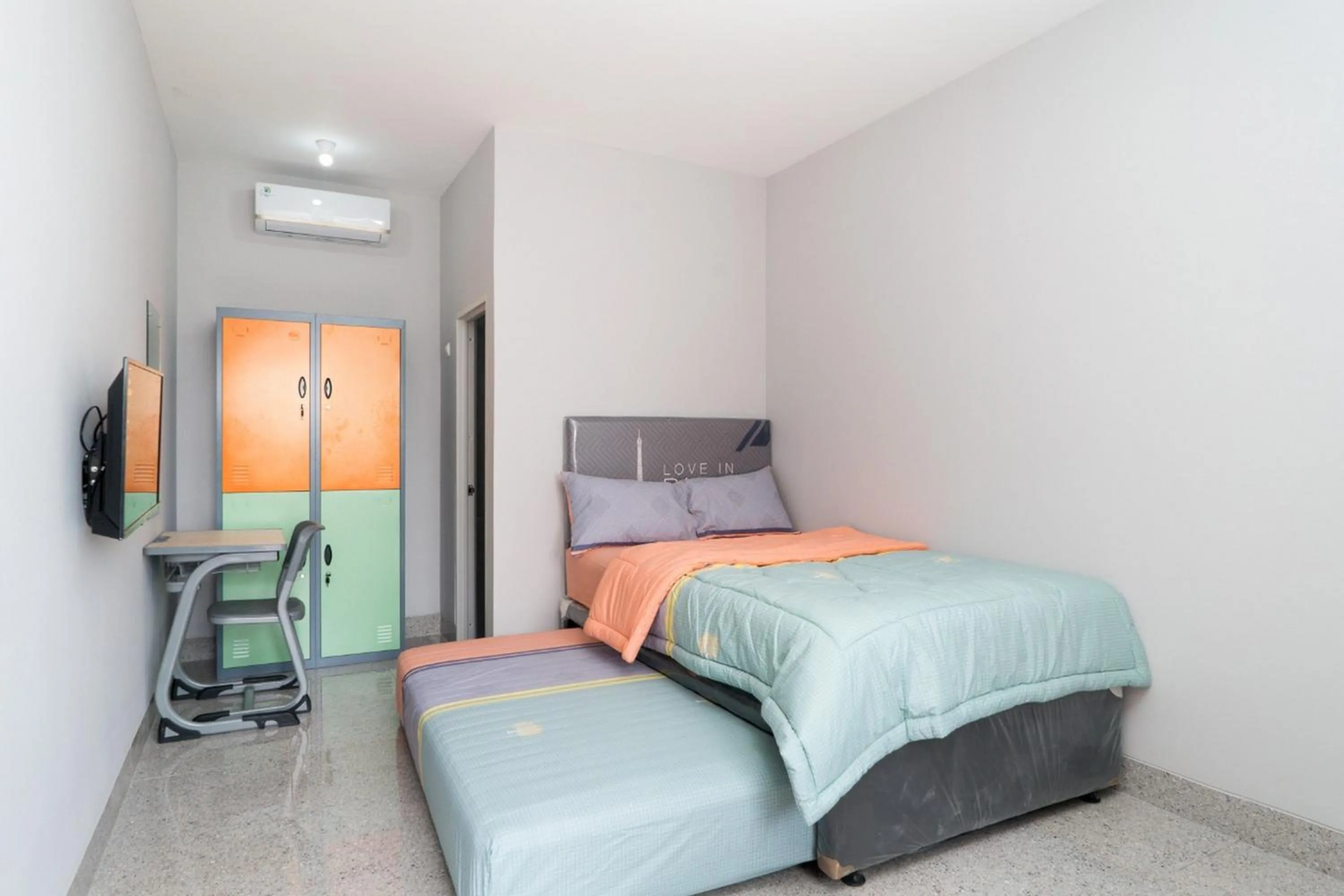 Bed in Brilliant Residence Gading Serpong RedPartner