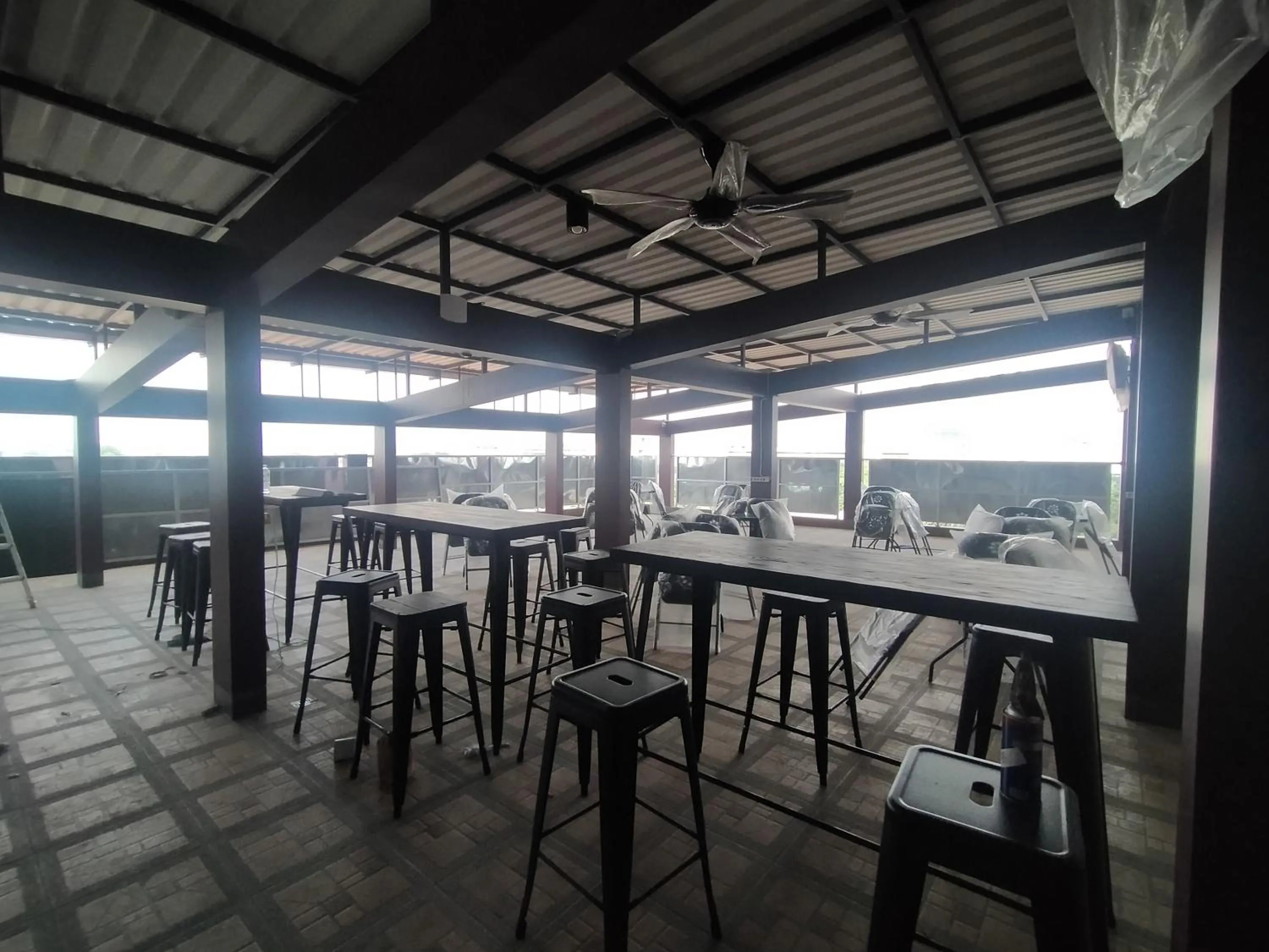 Restaurant/places to eat in Brilliant Residence Gading Serpong RedPartner