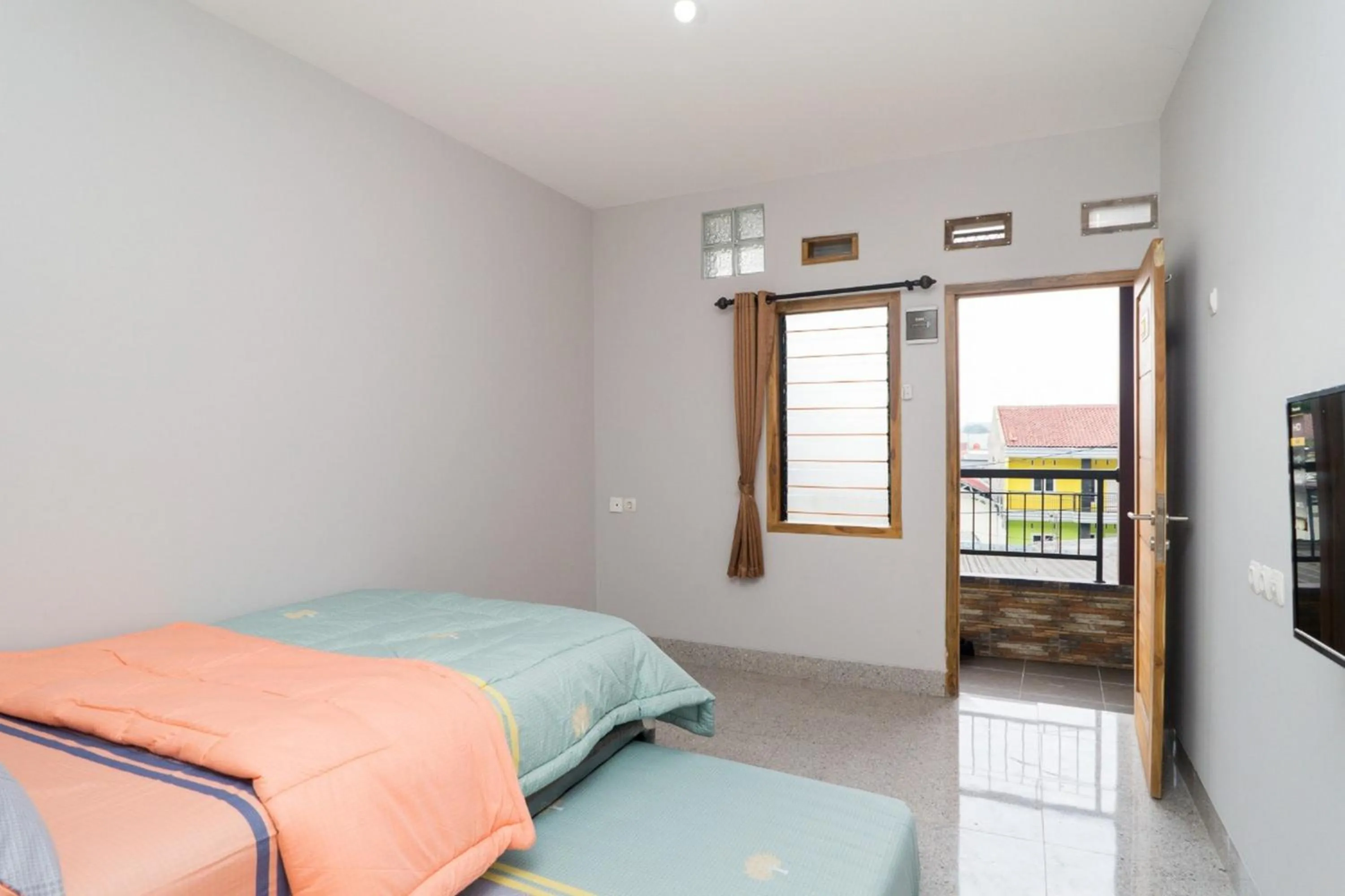 Bed in Brilliant Residence Gading Serpong RedPartner