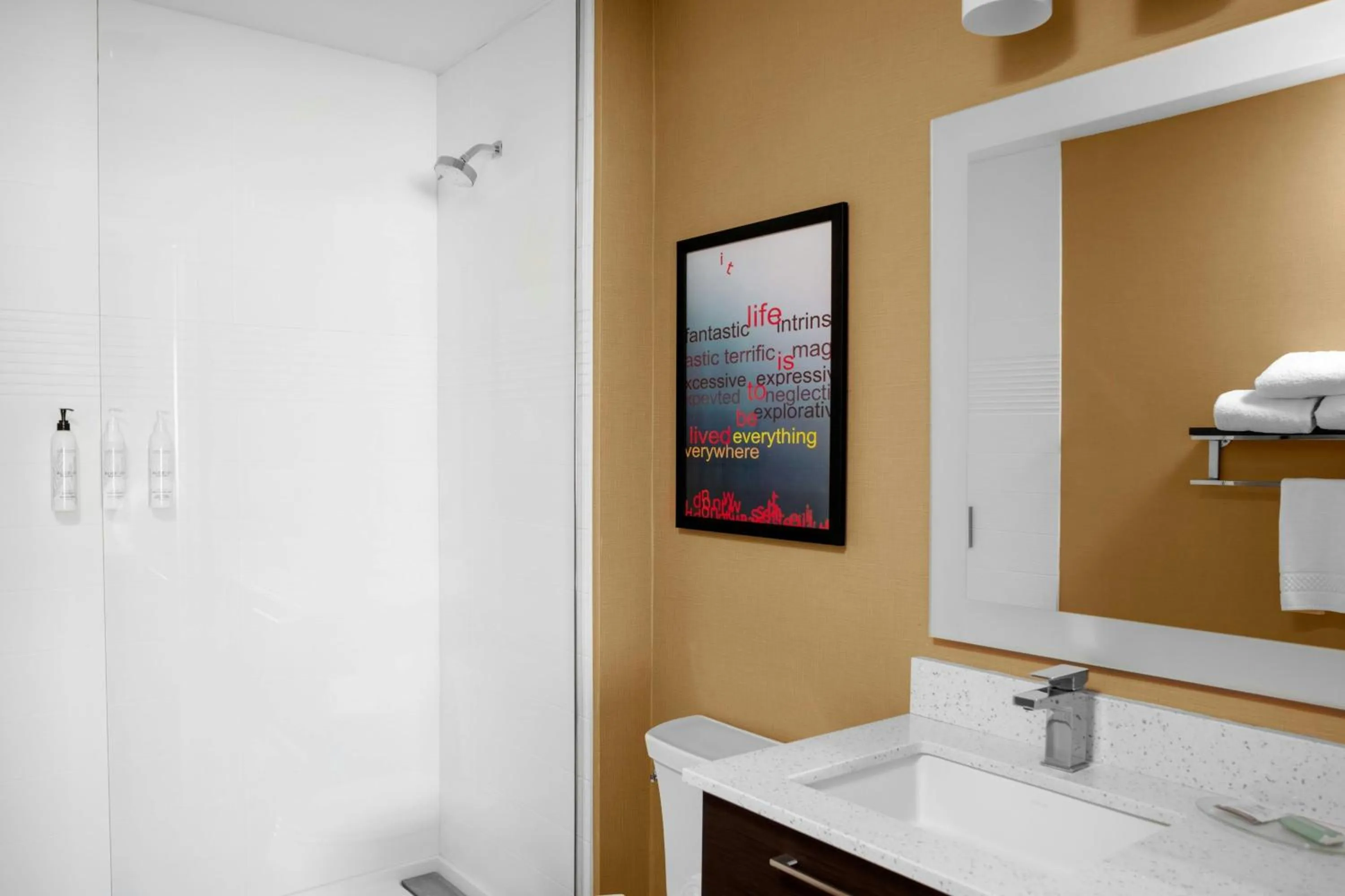 Bathroom in TownePlace Suites By Marriott Tehachapi