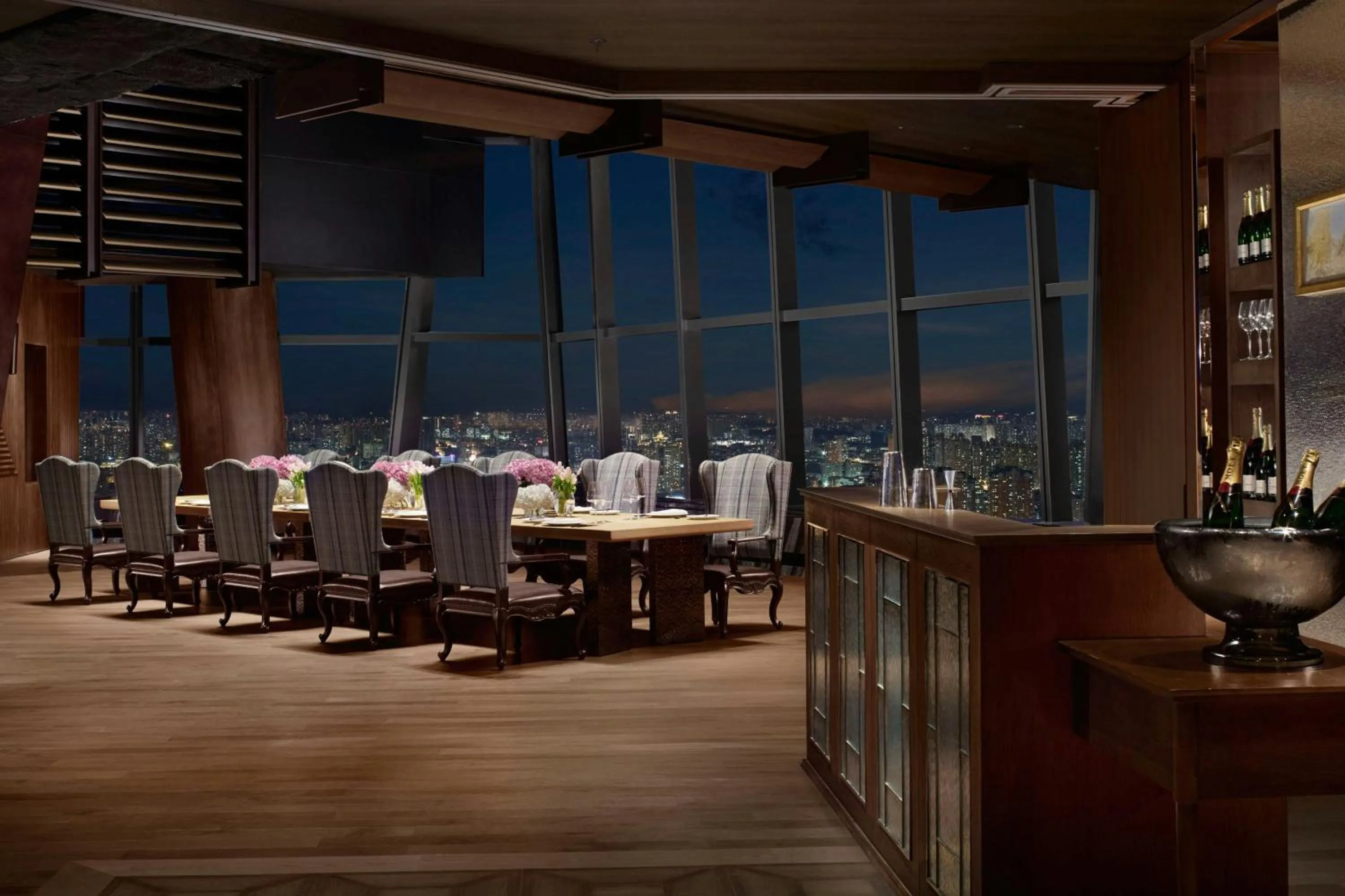 Restaurant/places to eat in The Ritz-Carlton, Harbin