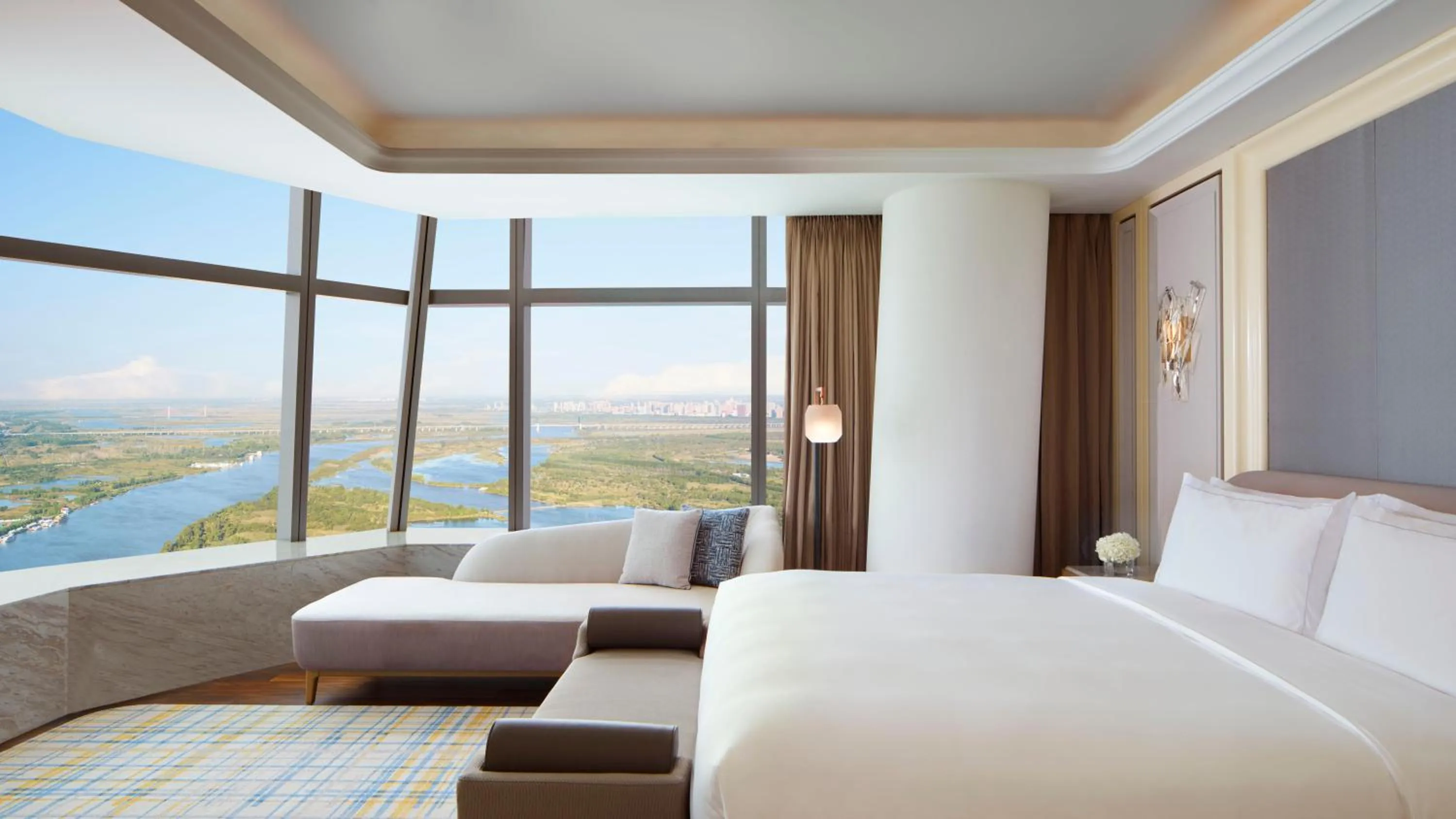 Photo of the whole room, Bed in The Ritz-Carlton, Harbin