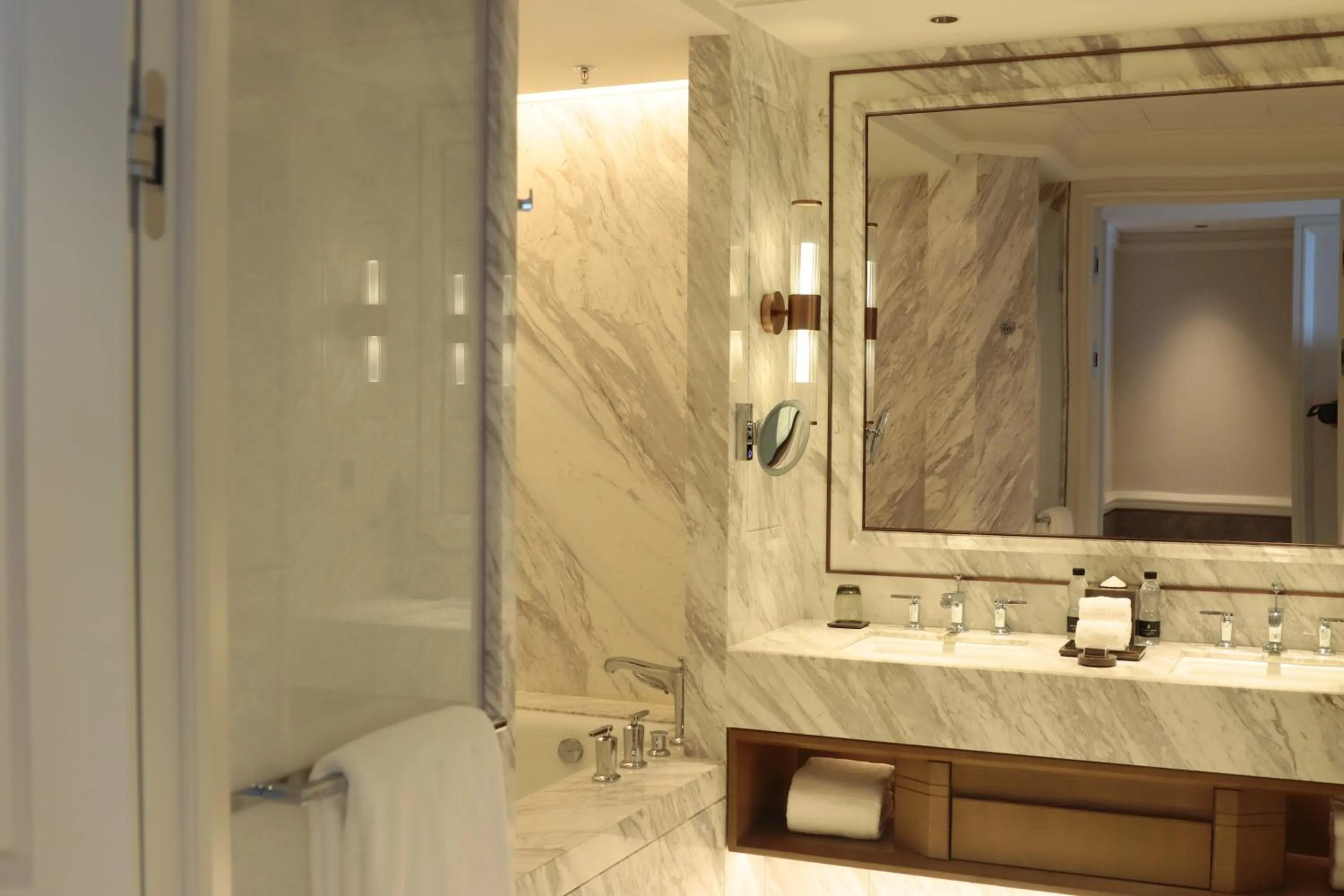 The Ritz-Carlton, Harbin