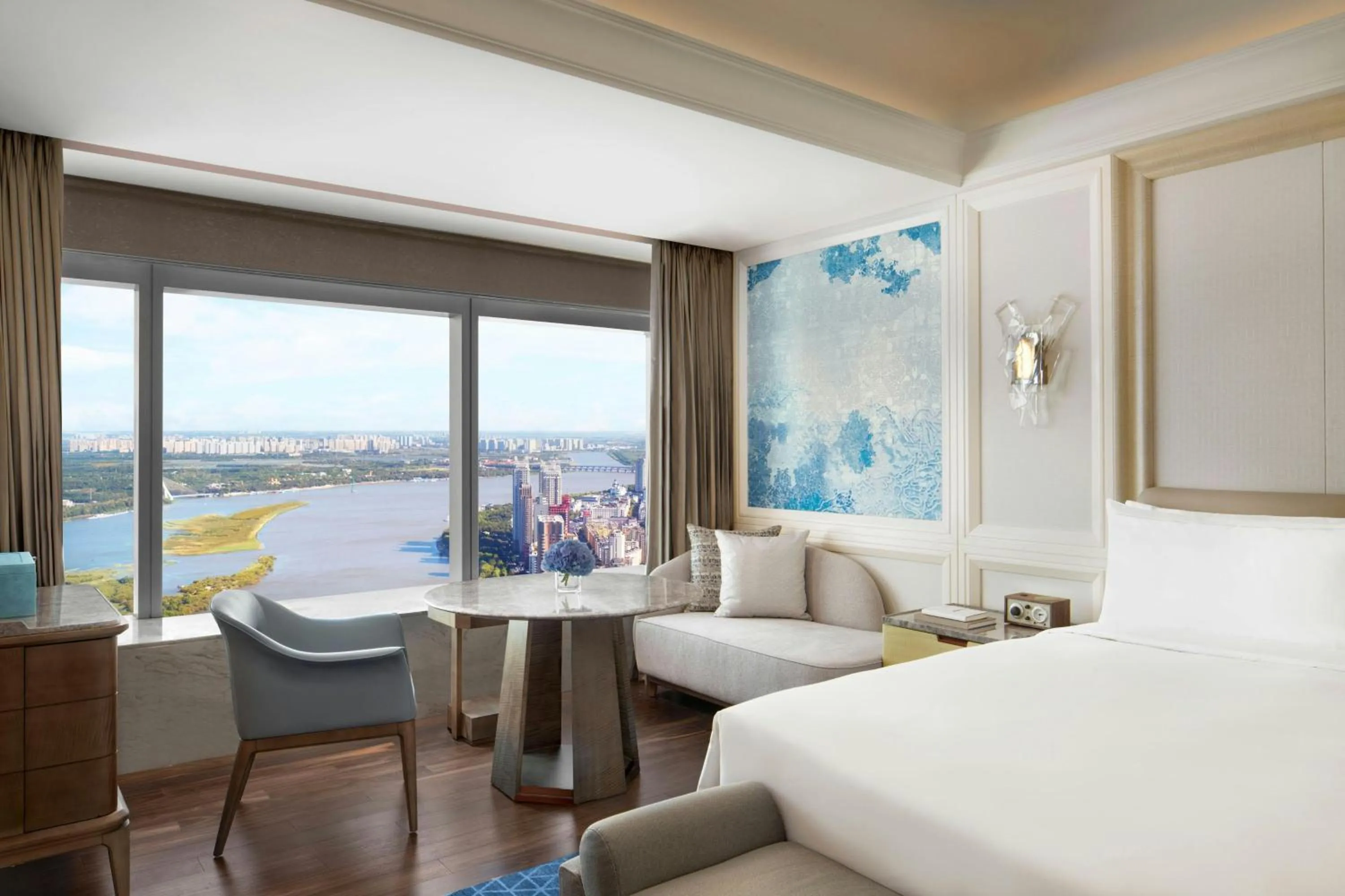 Photo of the whole room, Bed in The Ritz-Carlton, Harbin