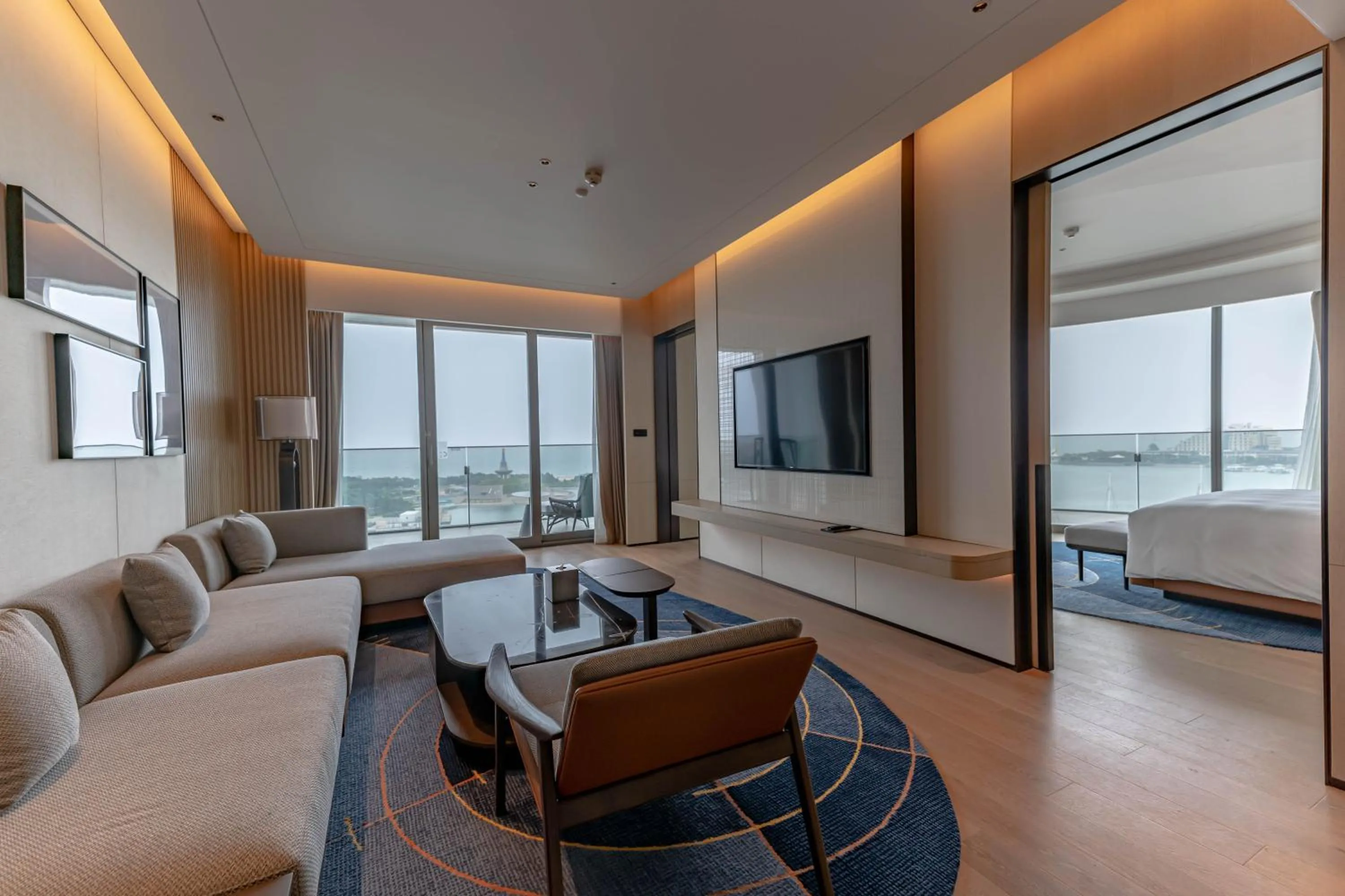 Living room in Sheraton Rizhao Hotel