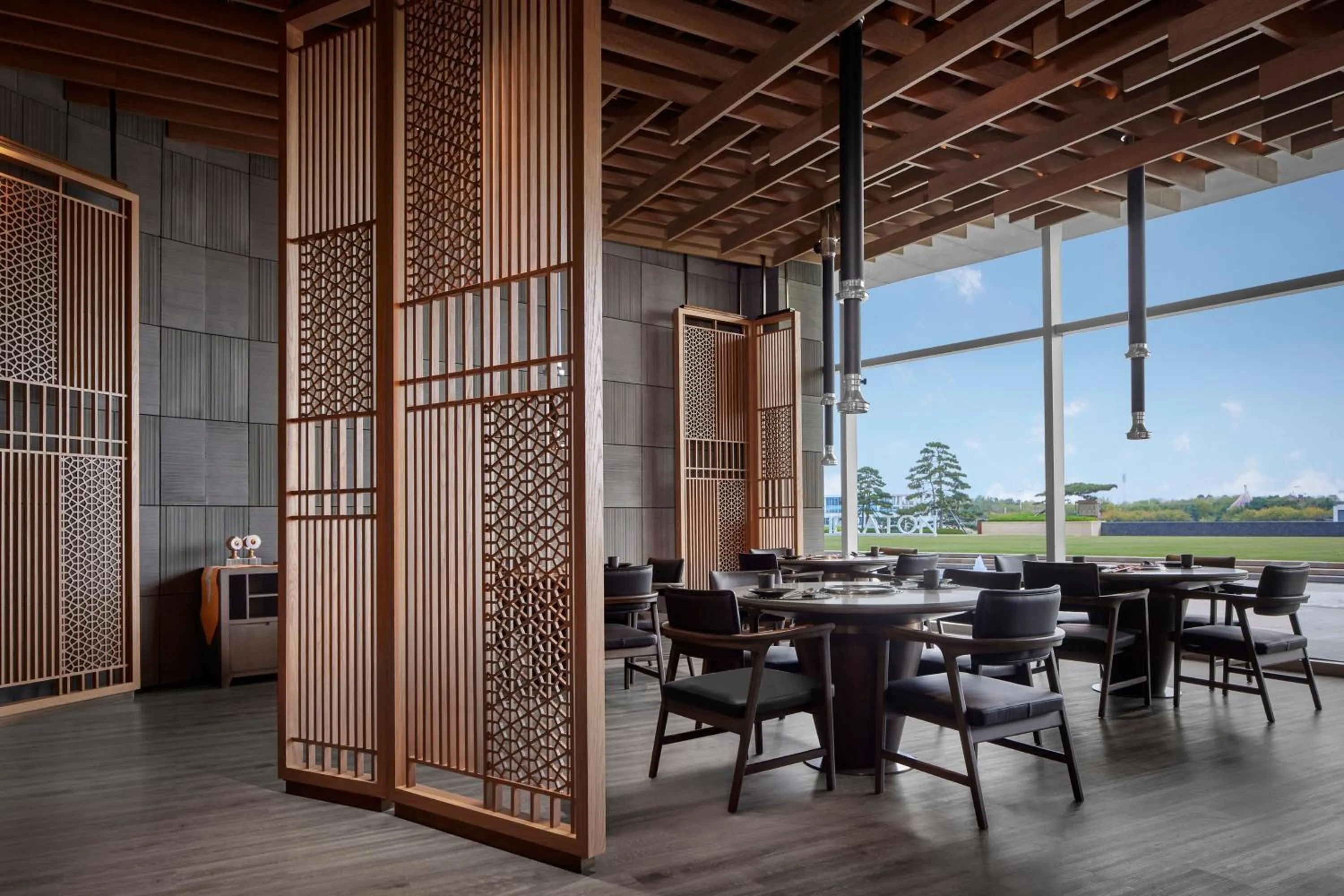 Restaurant/places to eat in Sheraton Rizhao Hotel