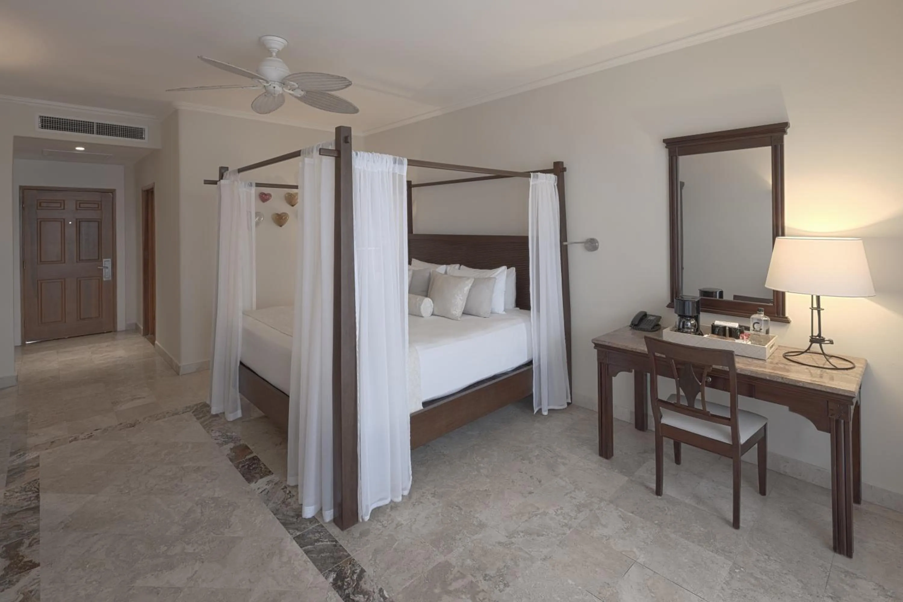 Bed in Catalonia Royal Tulum Beach & Spa Resort Adults Only - All Inclusive