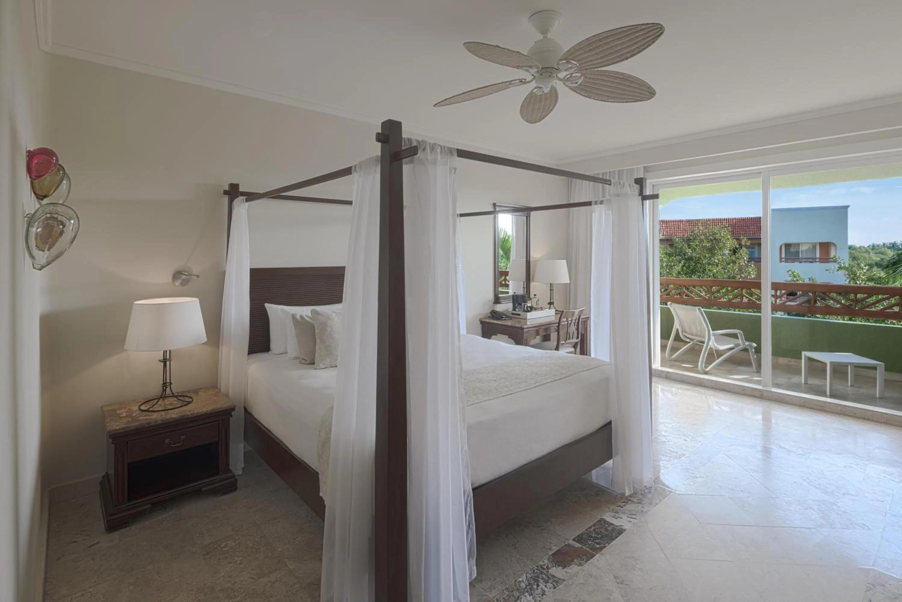 Bed in Catalonia Royal Tulum Beach & Spa Resort Adults Only - All Inclusive