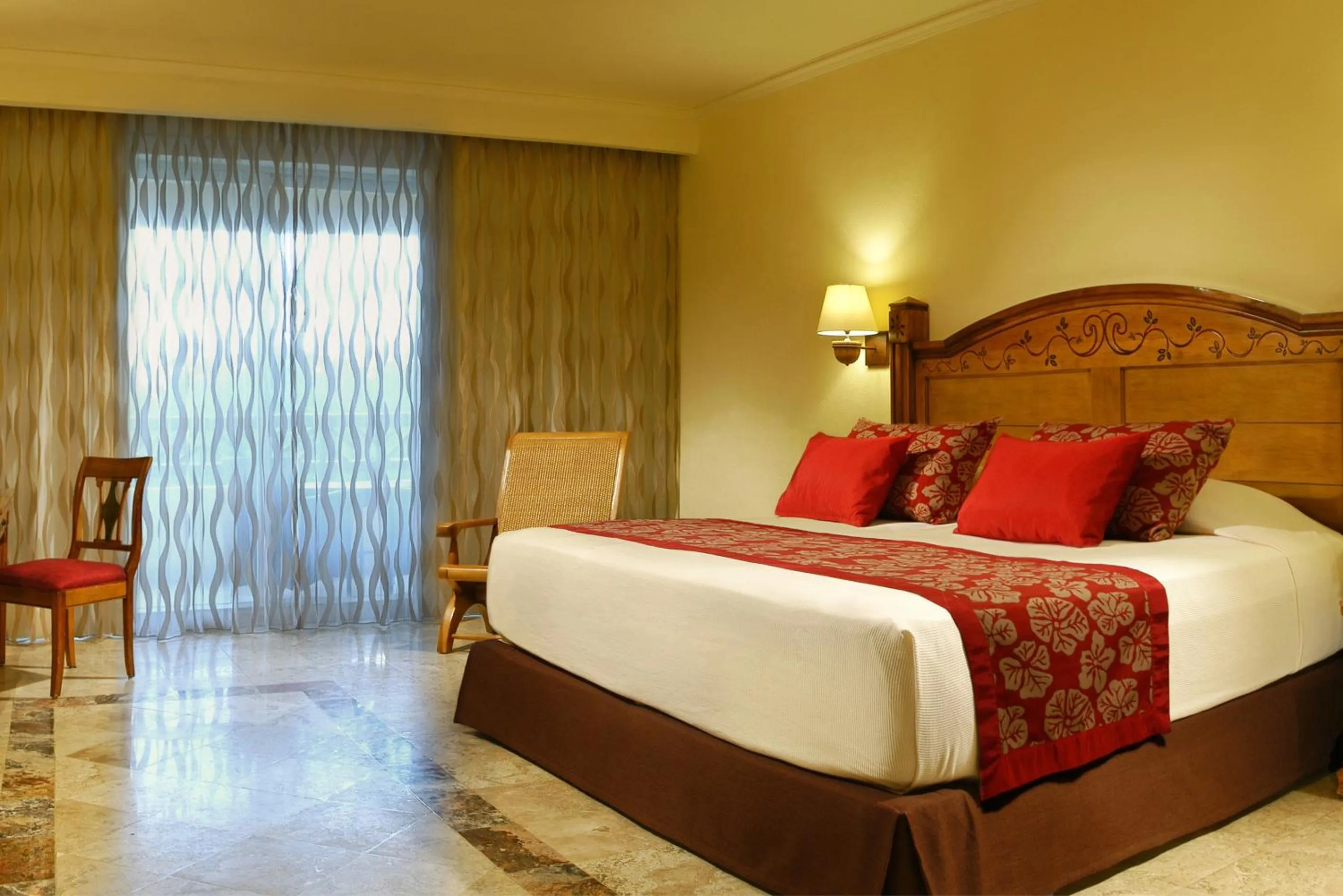 Photo of the whole room, Bed in Catalonia Royal Tulum Beach & Spa Resort Adults Only - All Inclusive