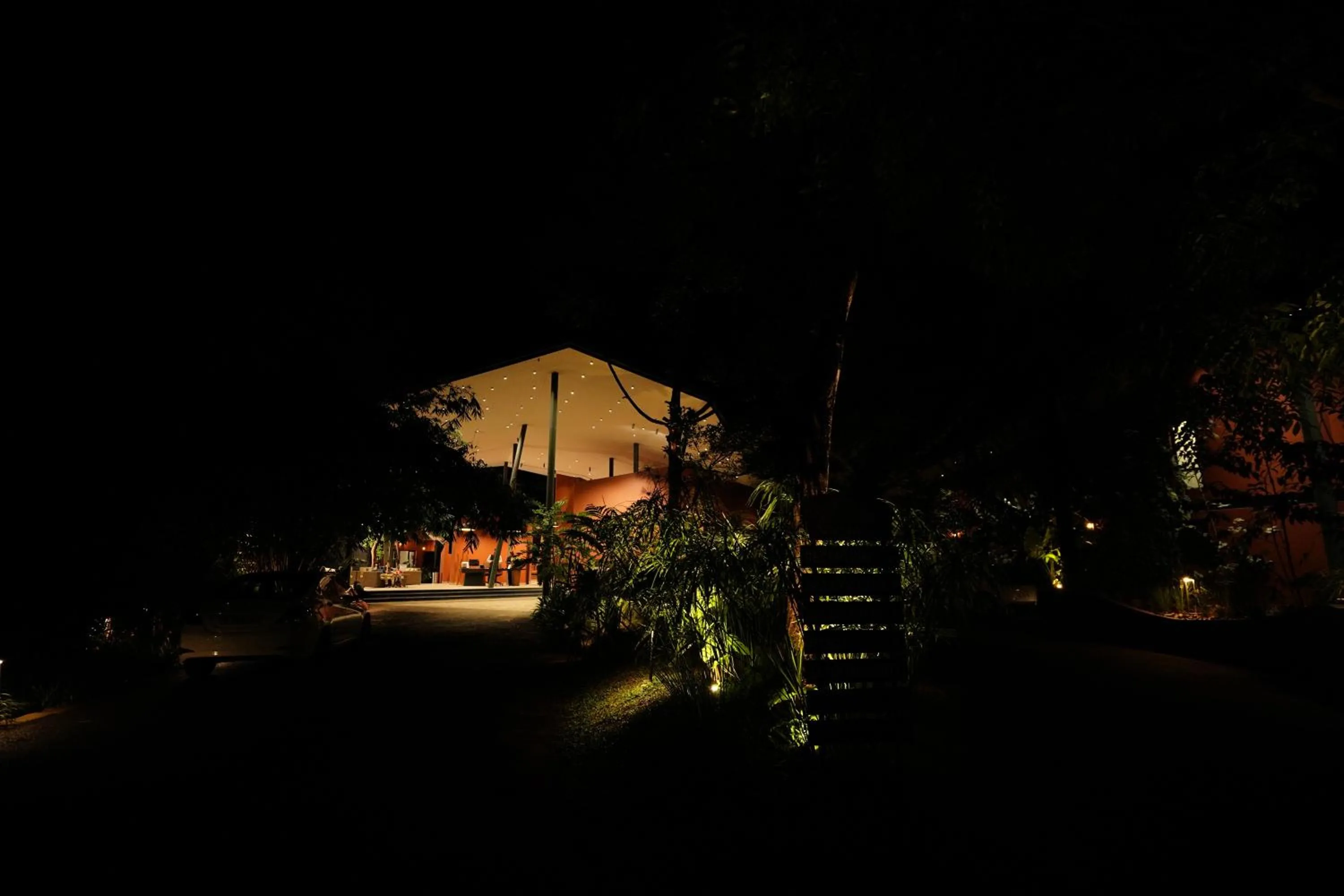 Night in Vyna Hillock Resort