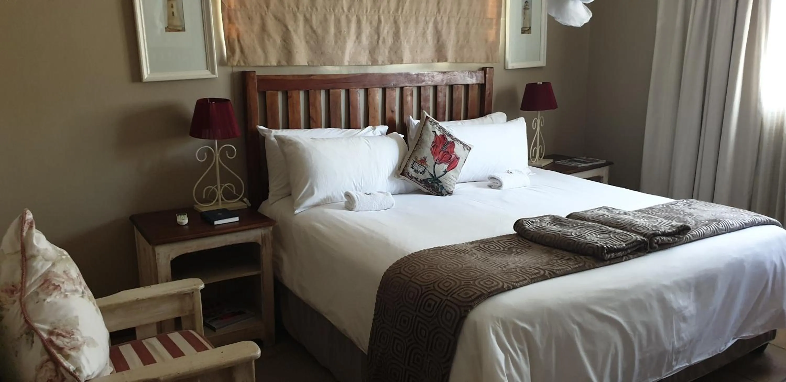 Bedroom, Bed in Stoep Cafe Guest House