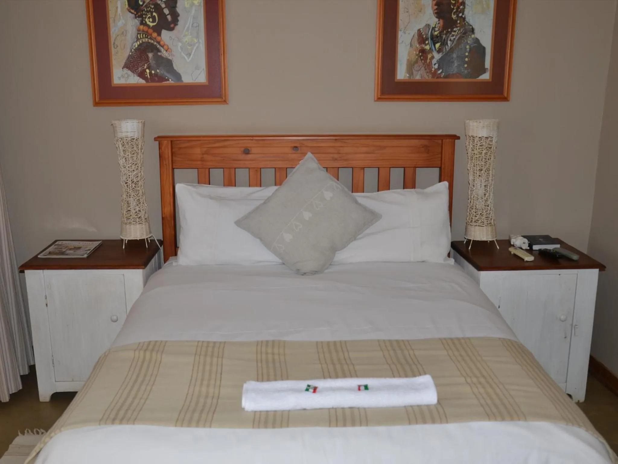 Bed in Stoep Cafe Guest House