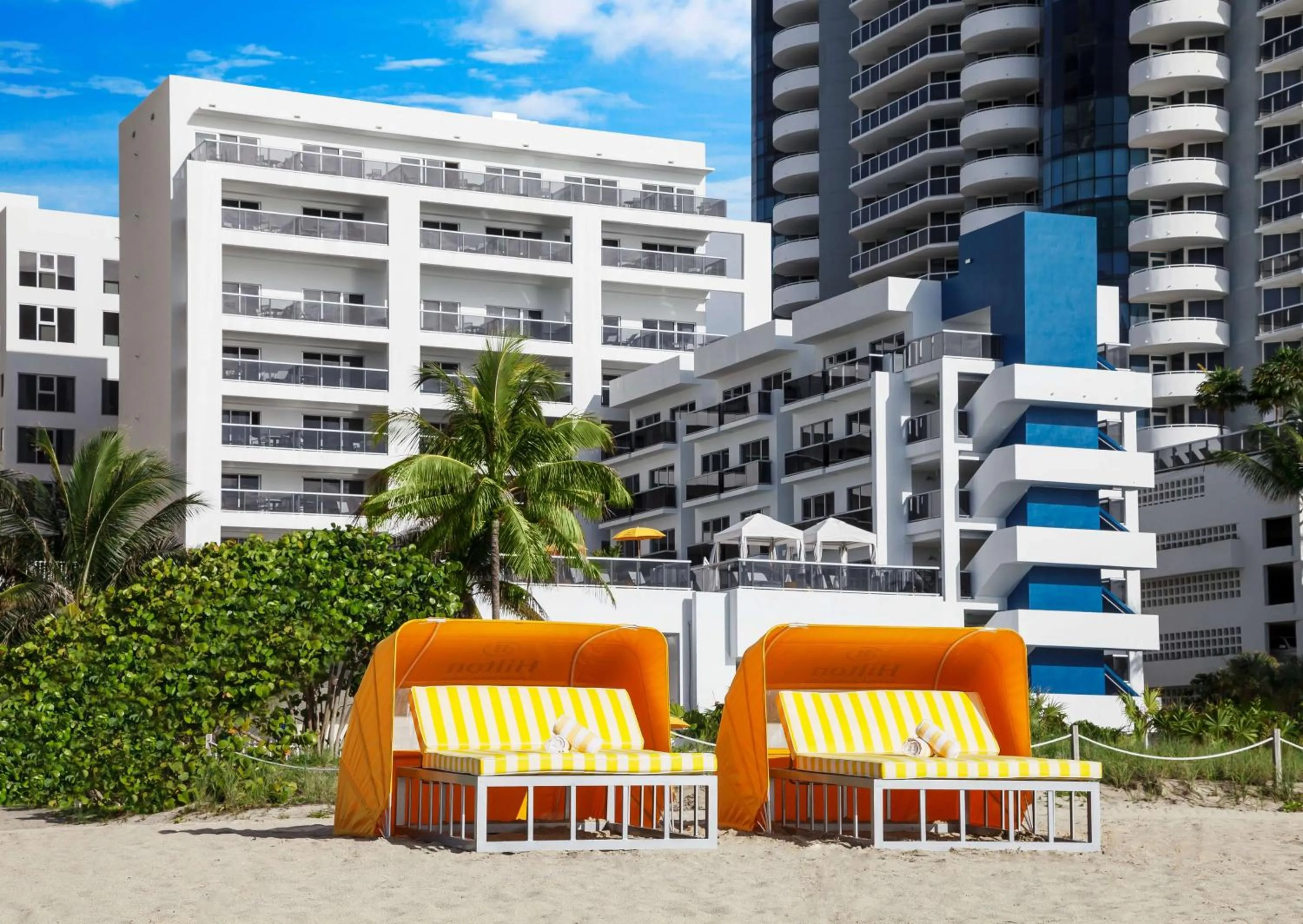 Property building in Hilton Cabana Miami Beach Resort