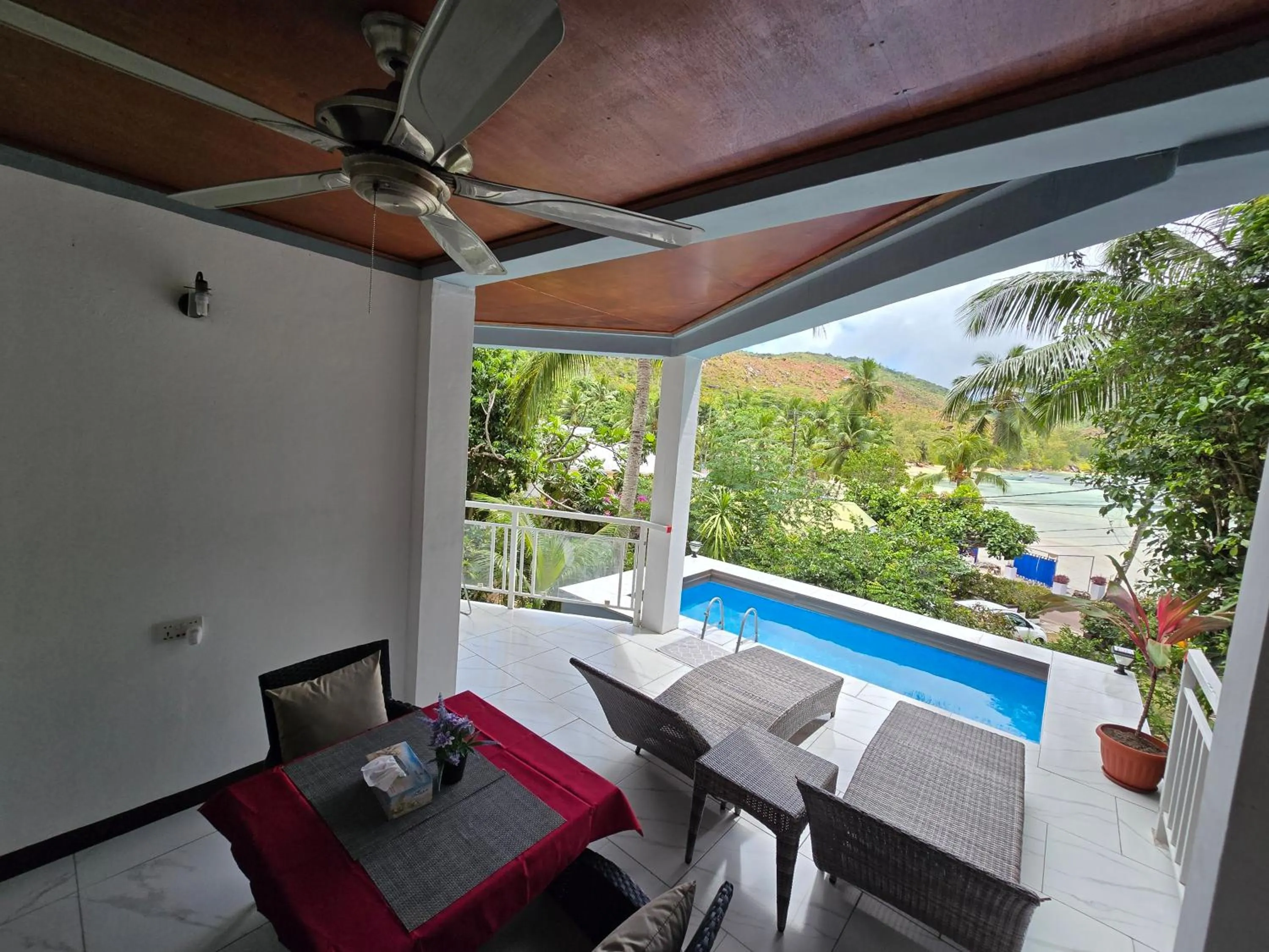 Pool view in Sea View Lodge