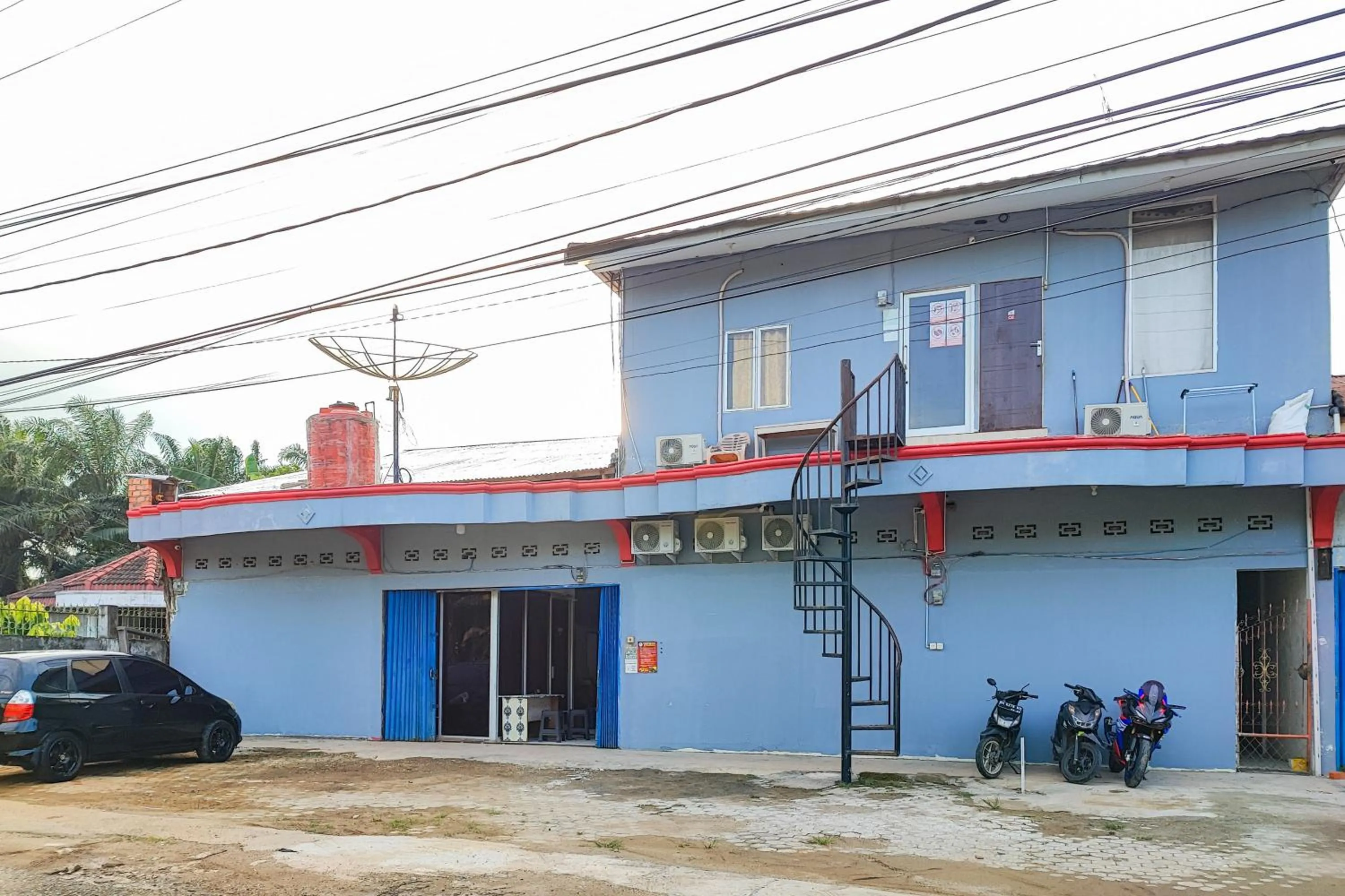 Property building in Urbanview Hotel Syariah near Jamtos