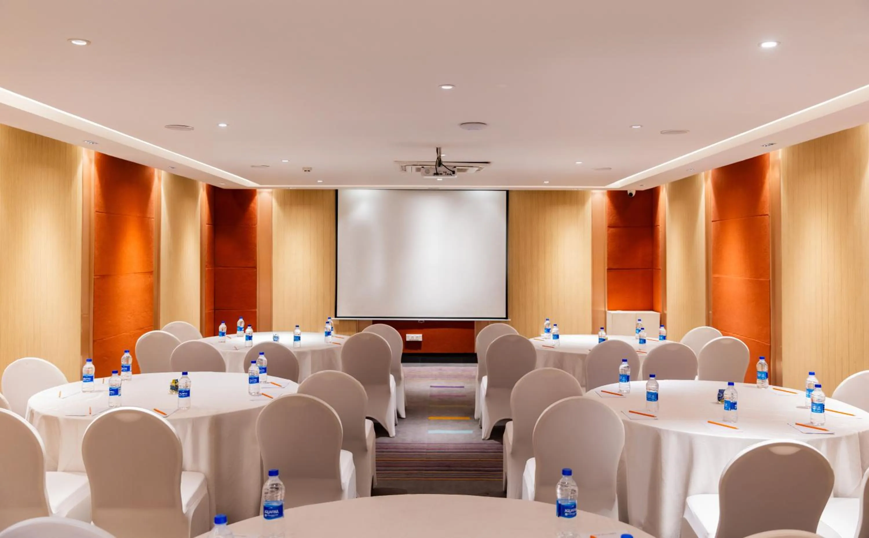 Banquet/Function facilities in Zone Connect by The Park Coimbatore