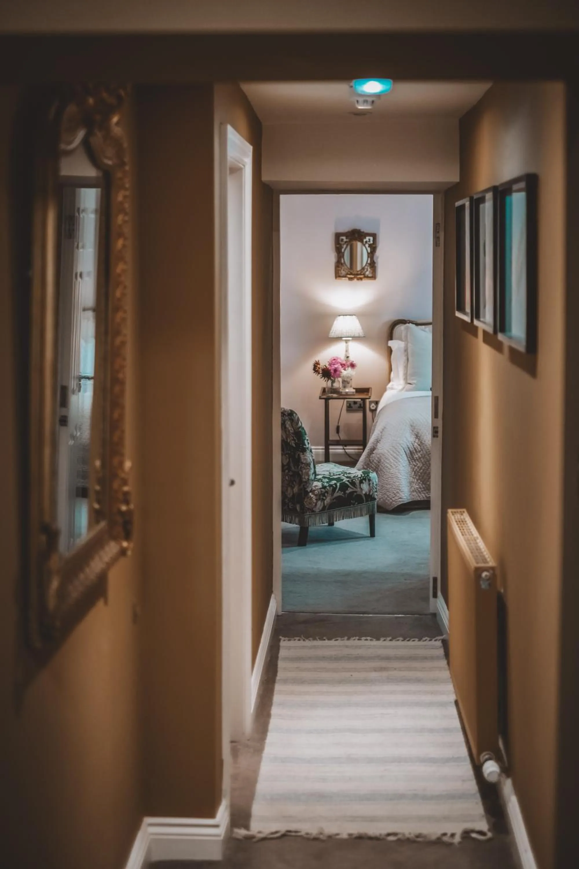 Bed in The Hare & Hounds Inn