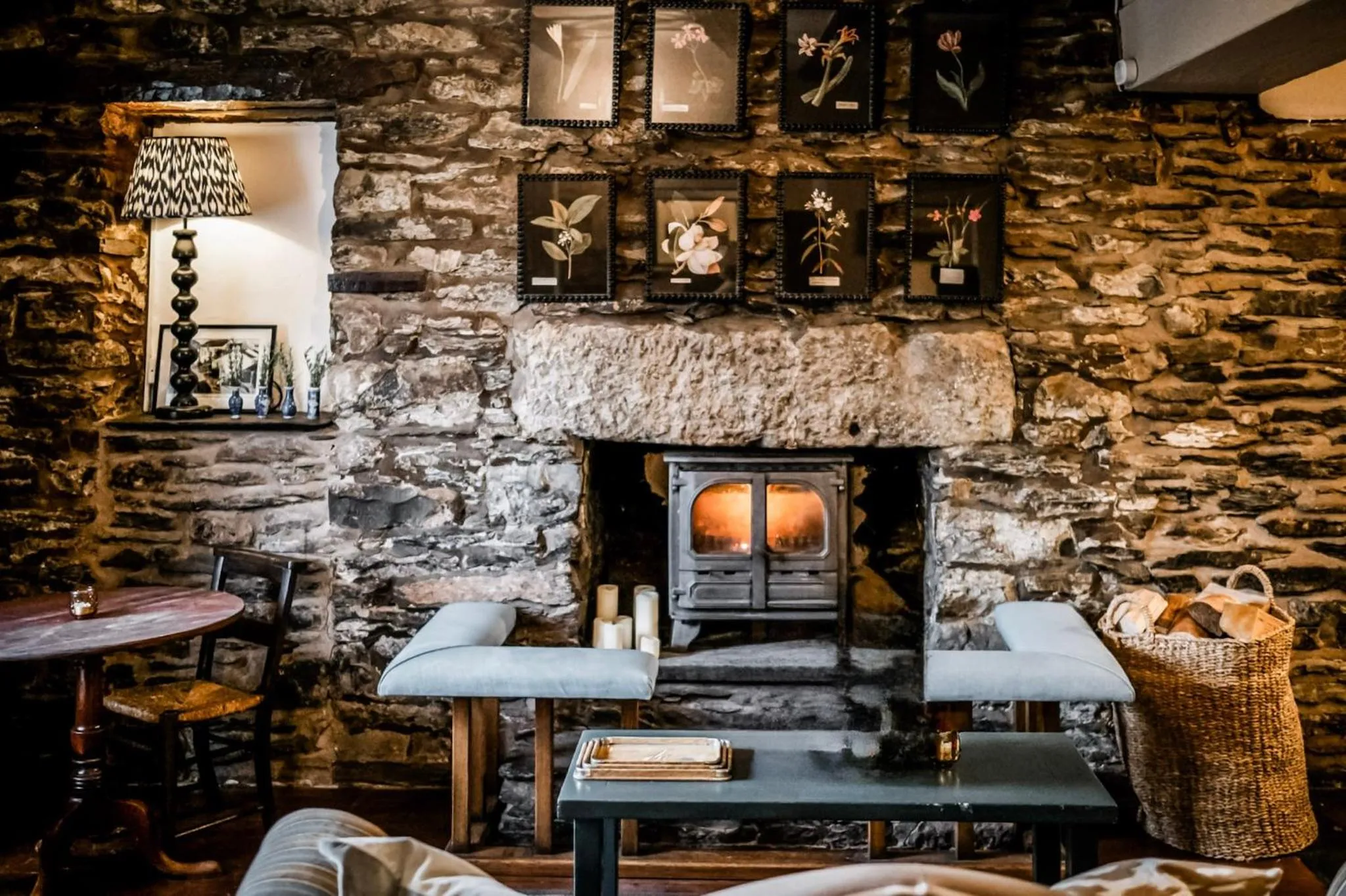 Lounge or bar in The Hare & Hounds Inn