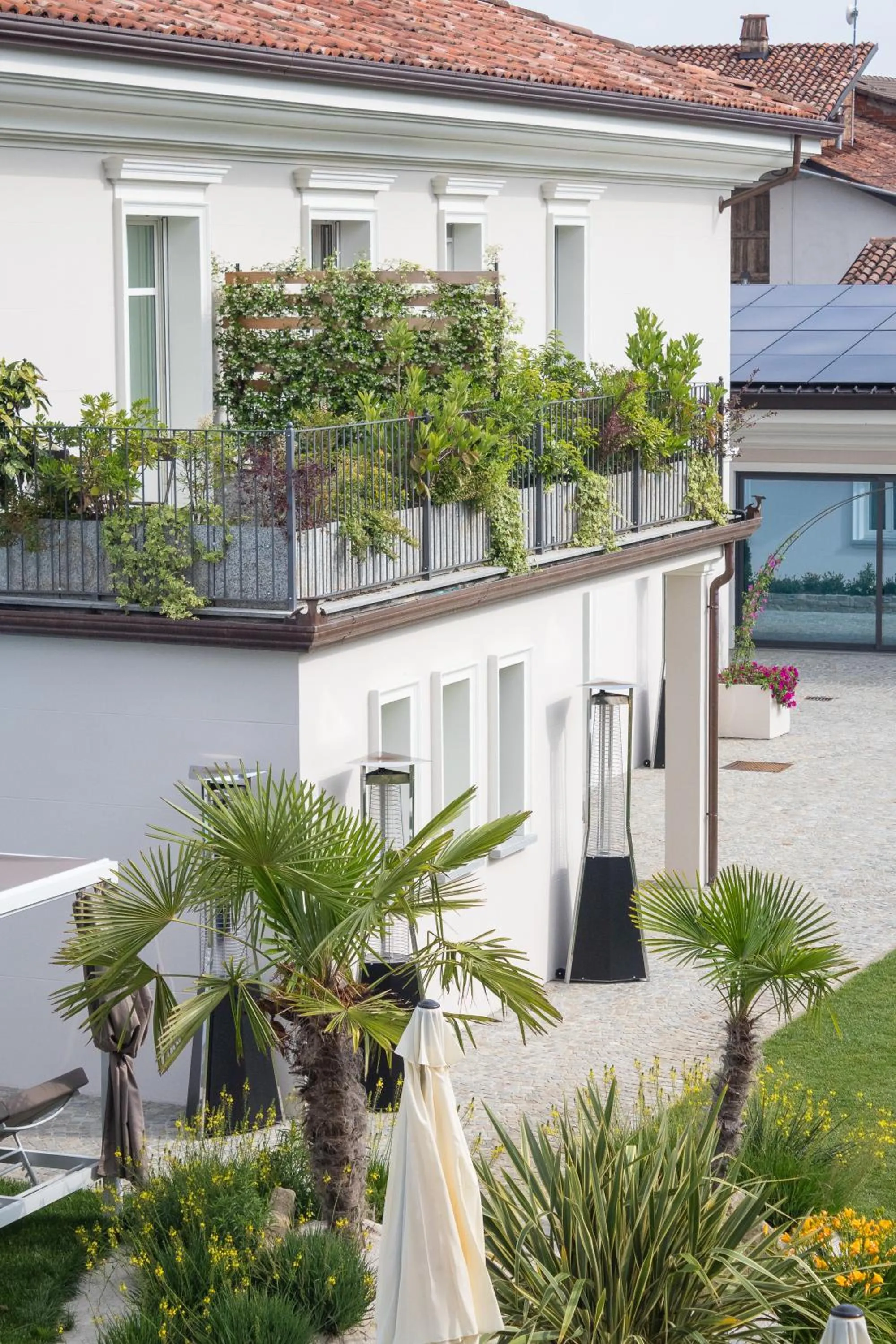 Spring in Villa Nonna Cicci Boutique Hotel - SPA