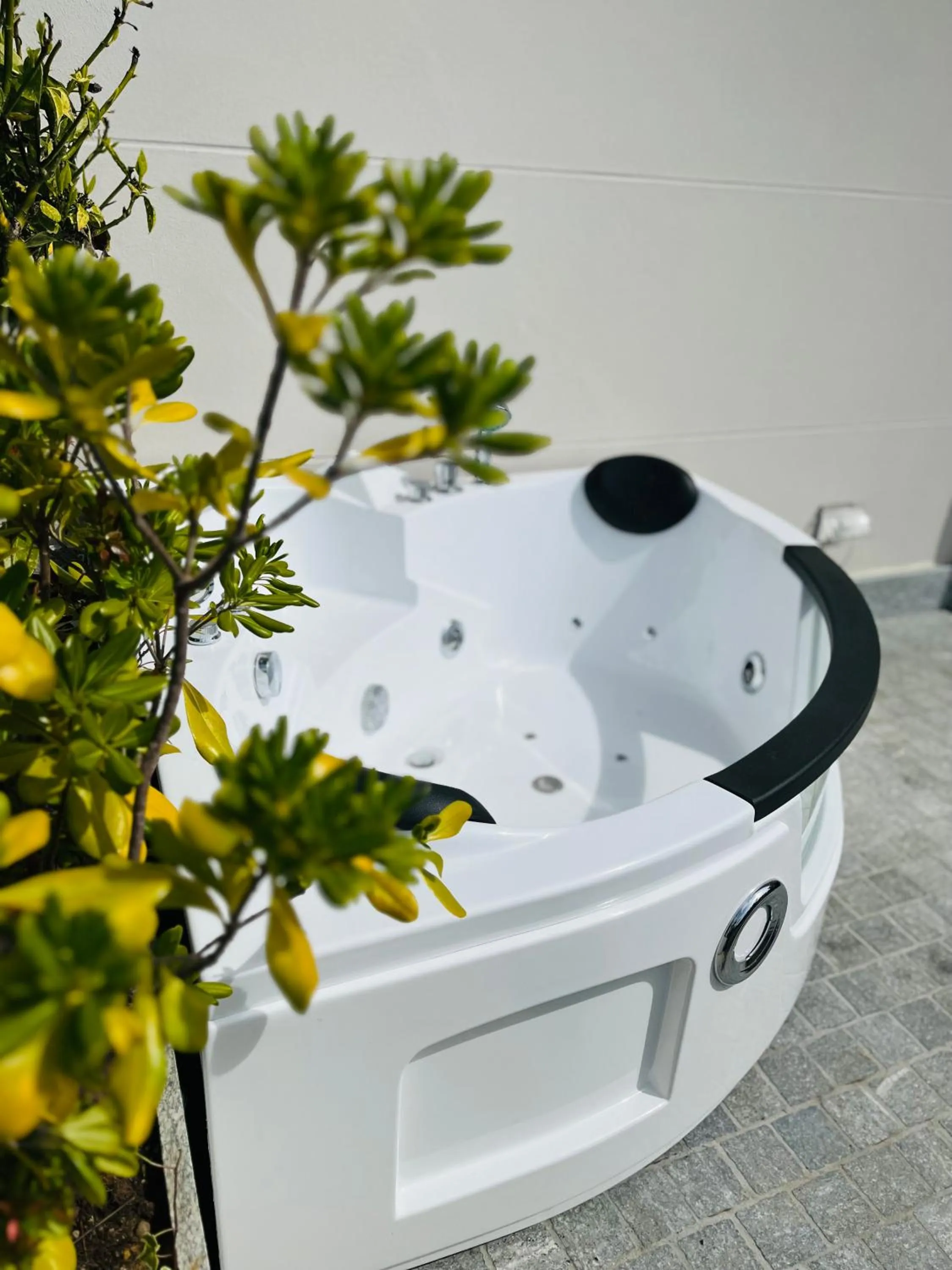 Hot Tub in Villa Nonna Cicci Boutique Hotel - SPA