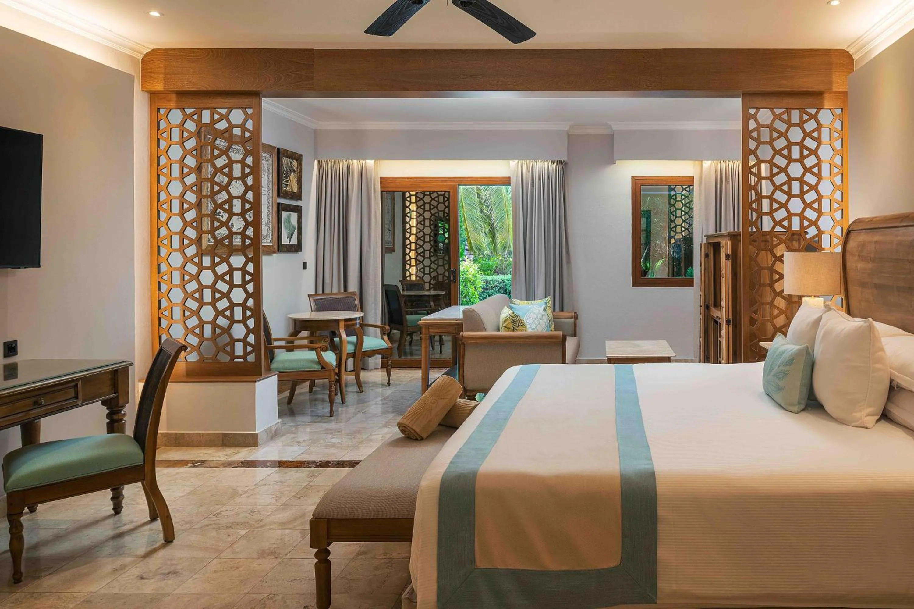 Photo of the whole room, Bed in Valentin Imperial Riviera Maya All Inclusive - Adults Only