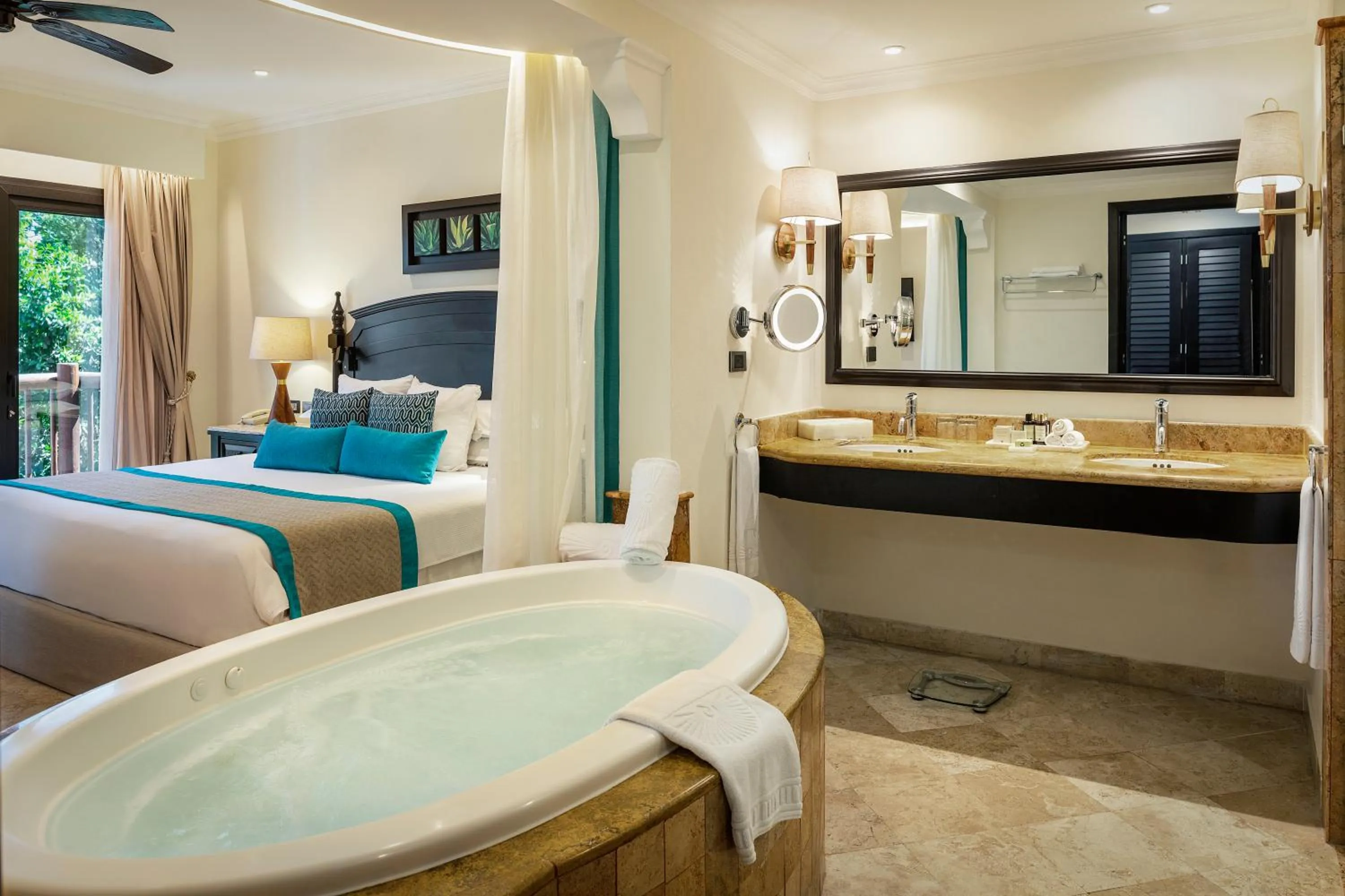 Hot Tub, Bed in Valentin Imperial Riviera Maya All Inclusive - Adults Only