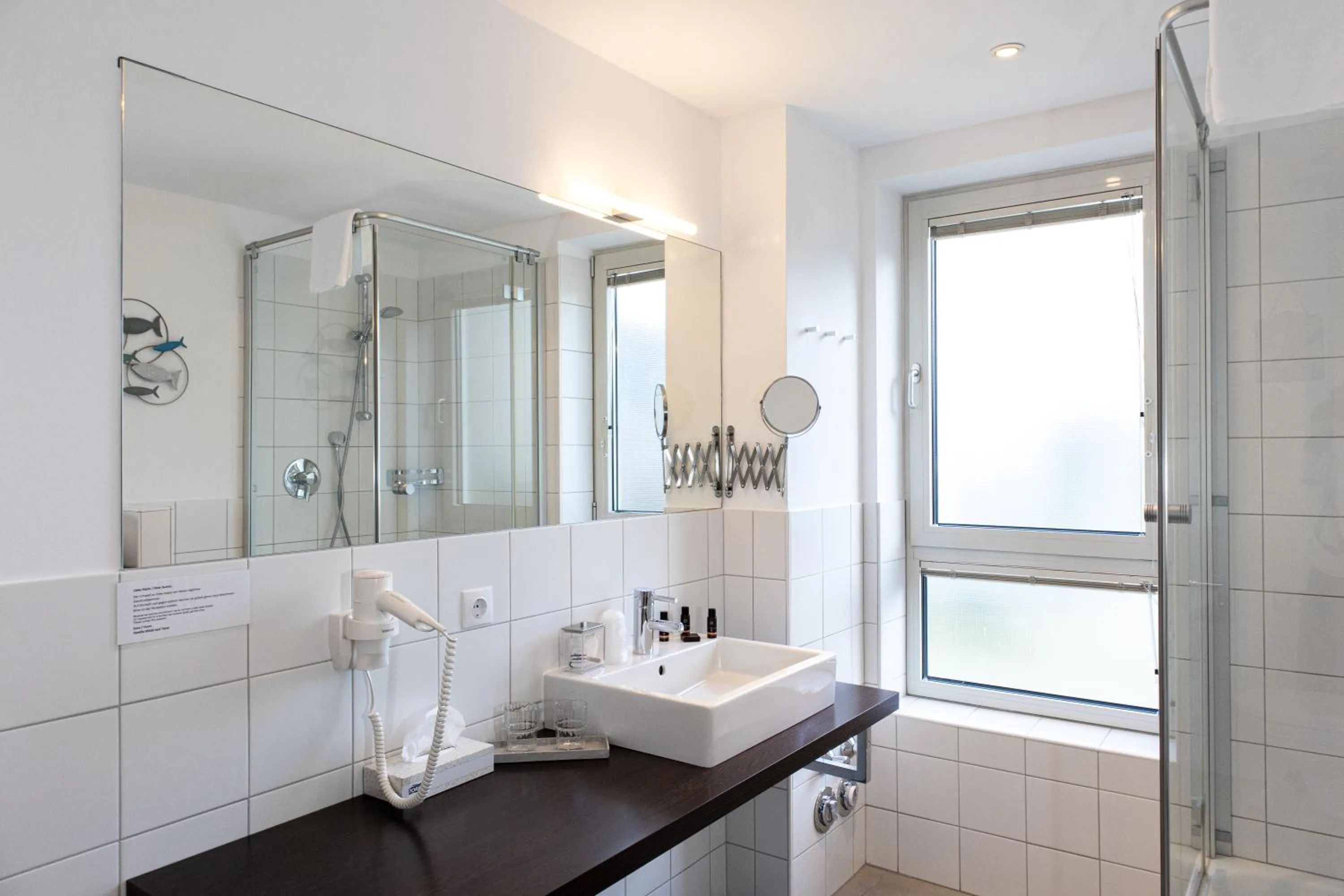 Shower in Der Gletscherblick by Alpin Rentals