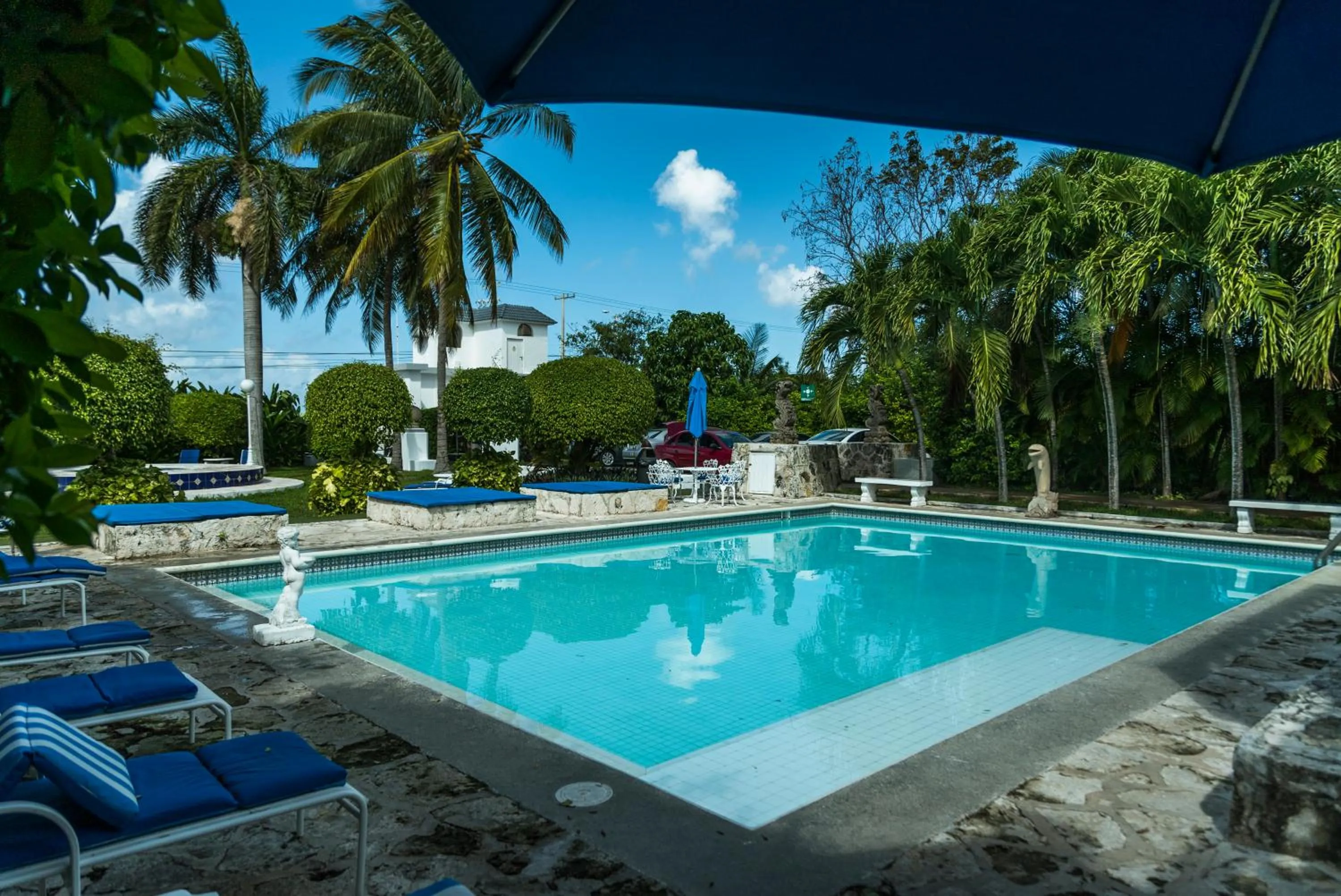 Swimming pool in Villablanca Garden Beach Hotel
