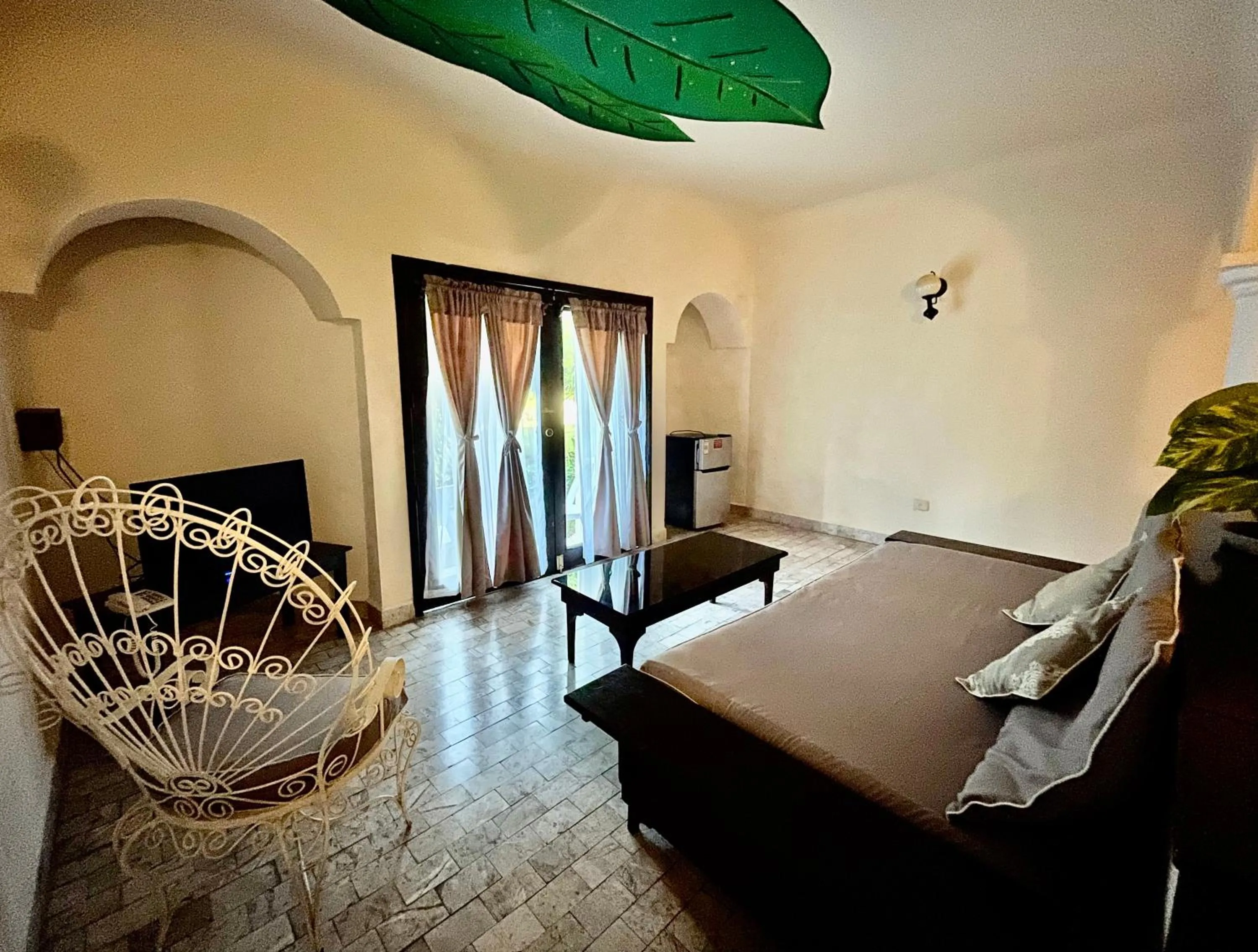 Living room, Bed in Villablanca Garden Beach Hotel