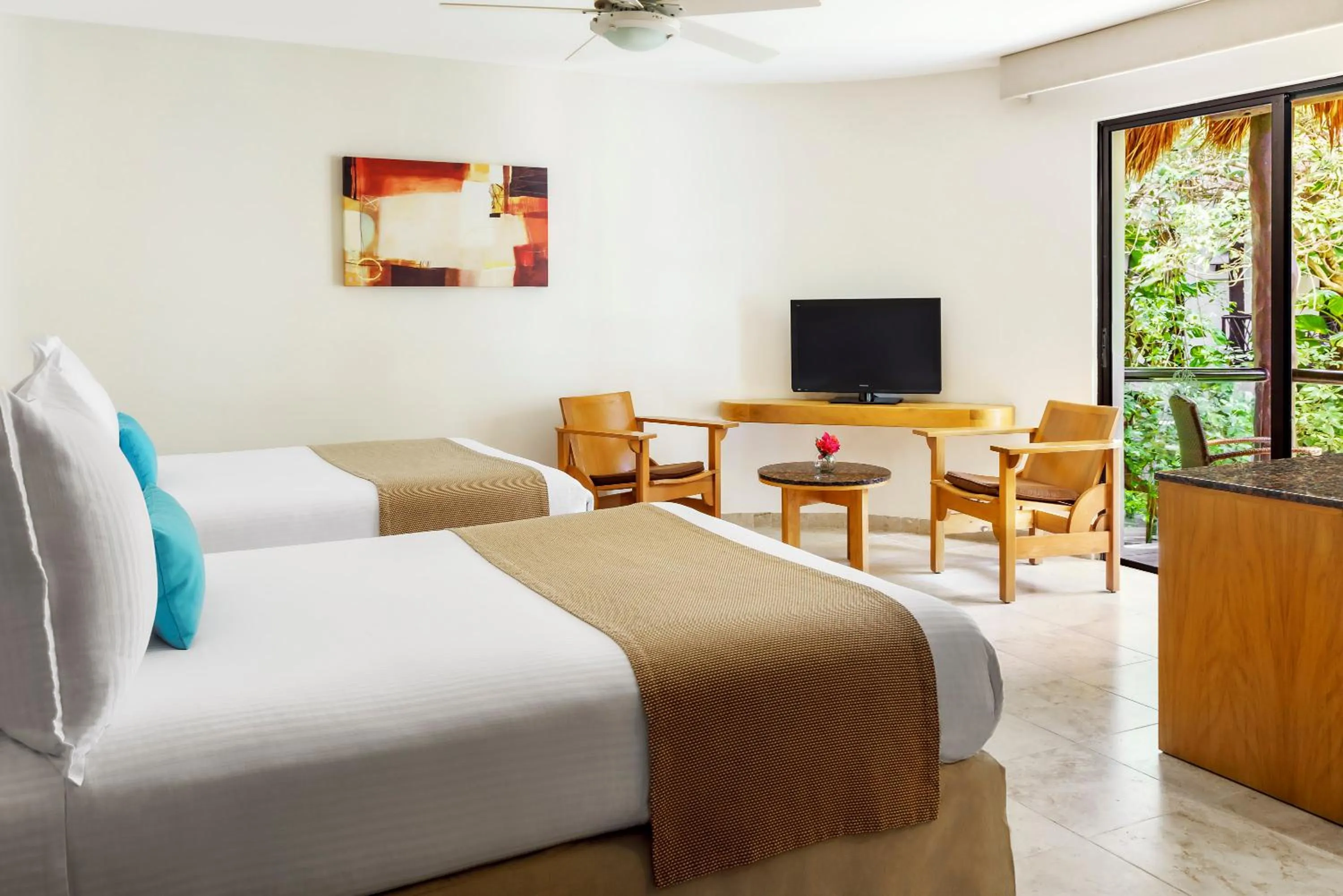 Bedroom, Bed in The Reef Playacar Beach Resort & Spa-Optional All Inclusive