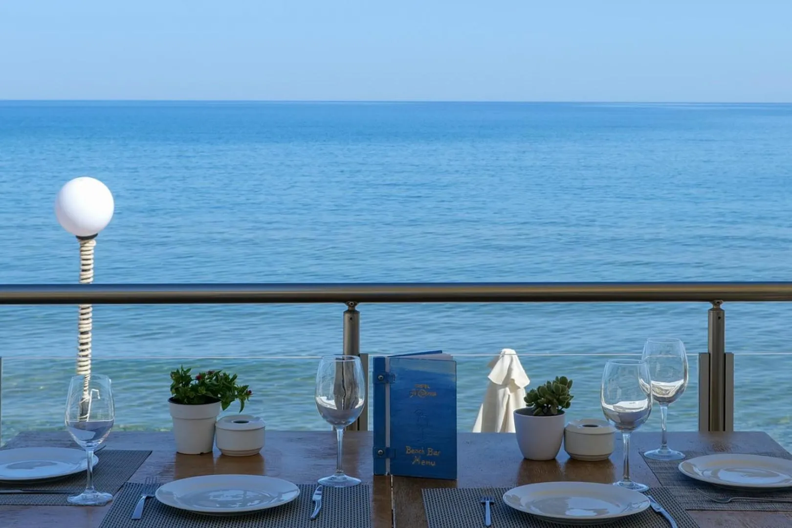 Restaurant/places to eat in Filoxenia Beach Hotel