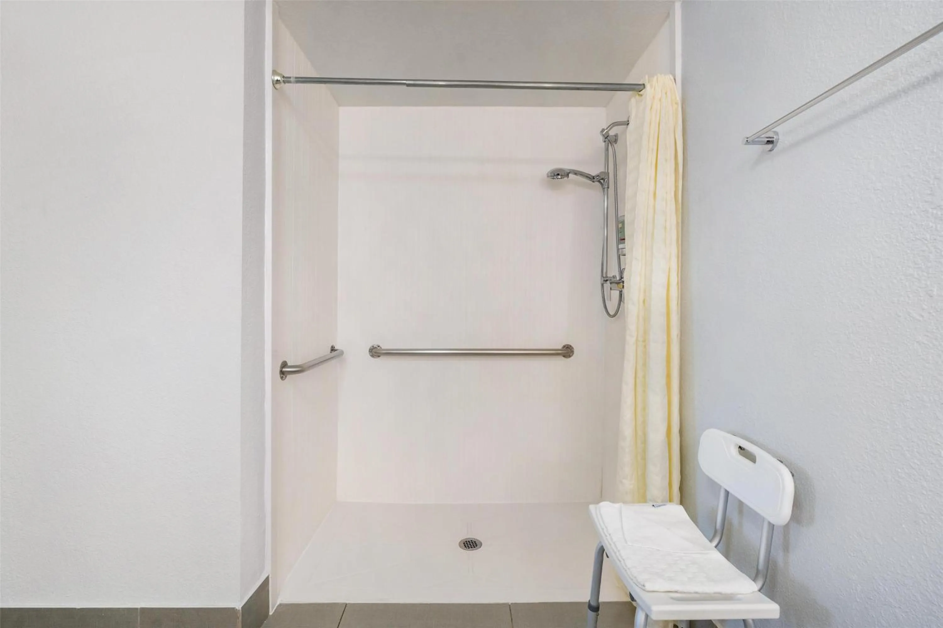 Bathroom in Best Western Desert Winds