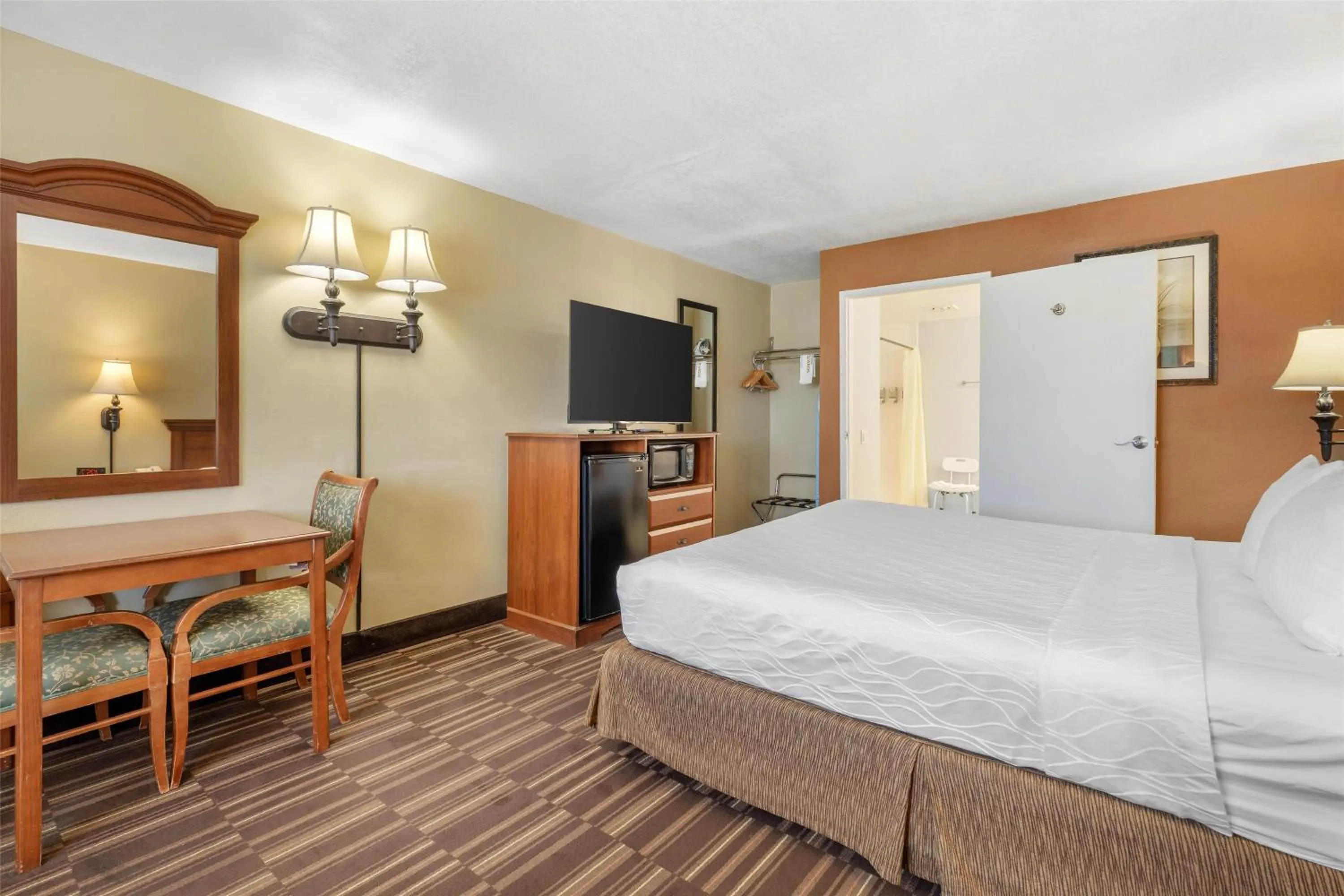 Bedroom, Bed in Best Western Desert Winds