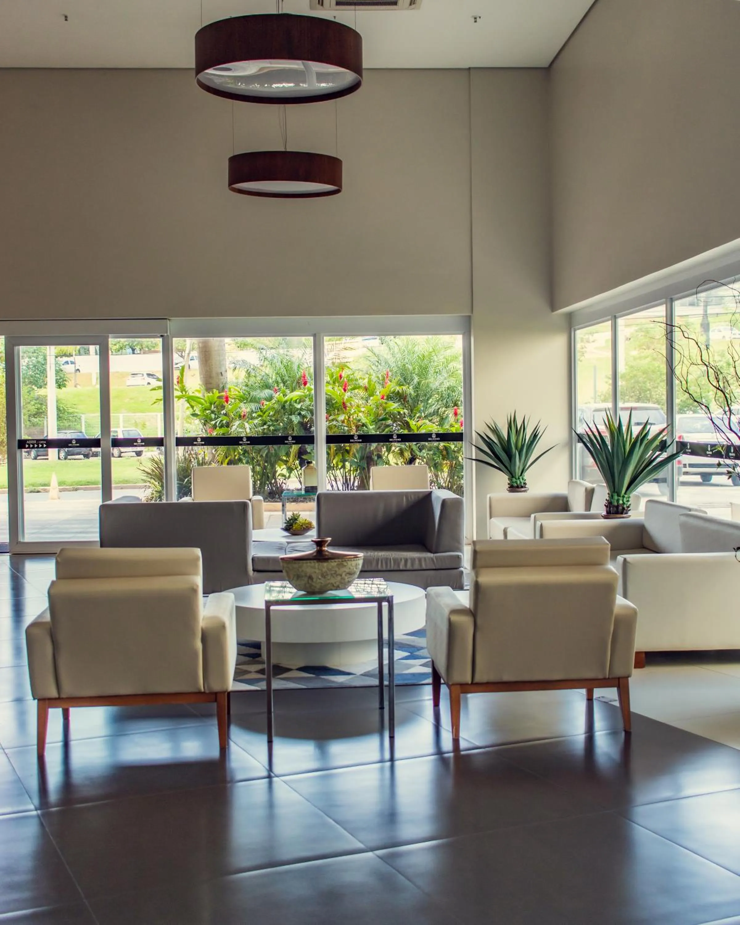 Lobby or reception in Delmond Hotel