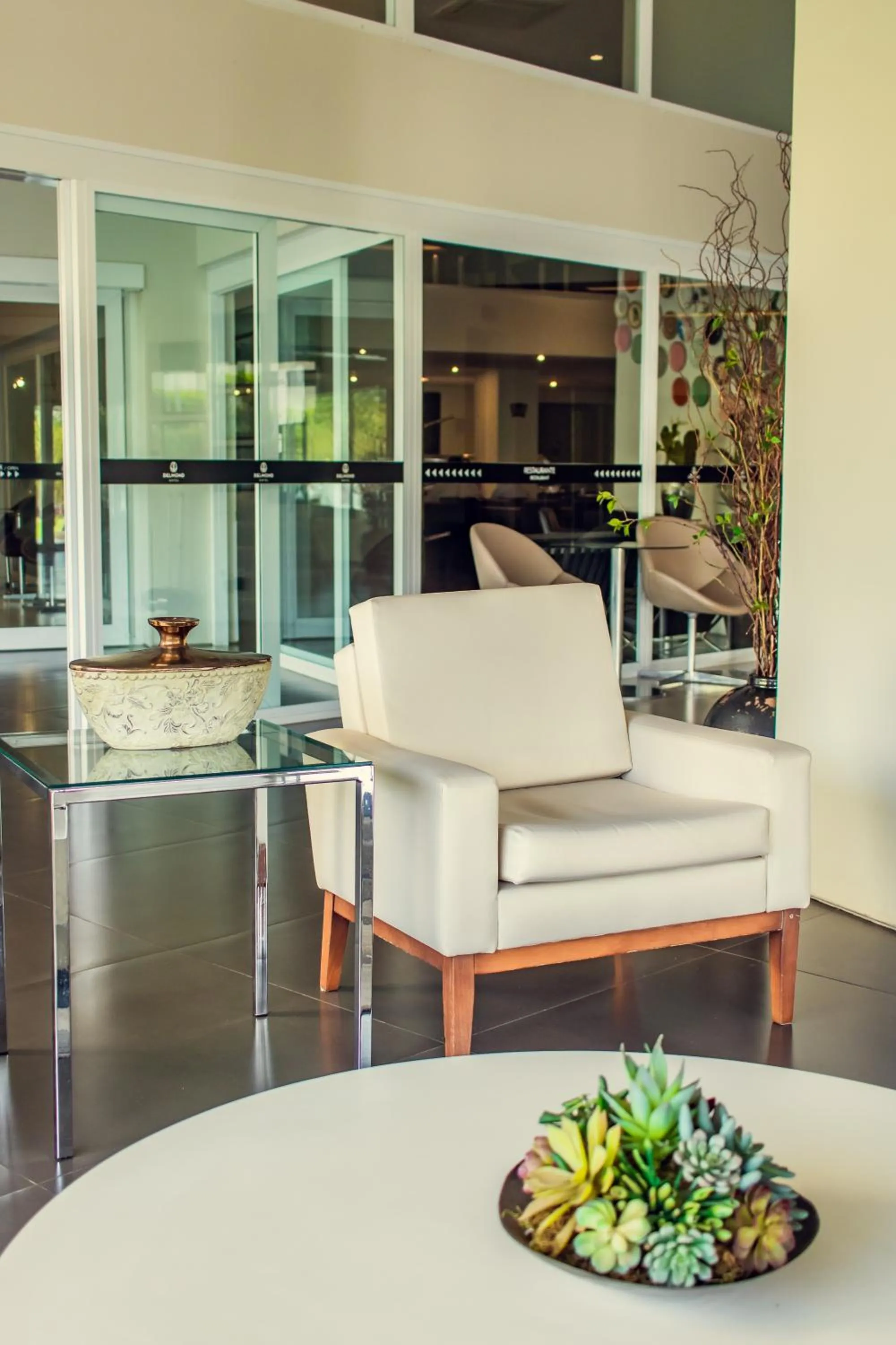 Lobby or reception in Delmond Hotel