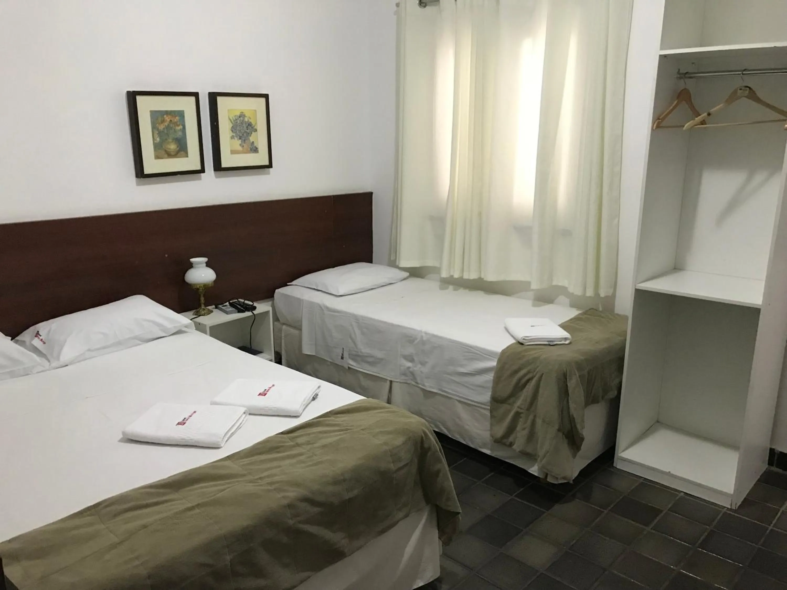 Bed in Hotel Velho Monge