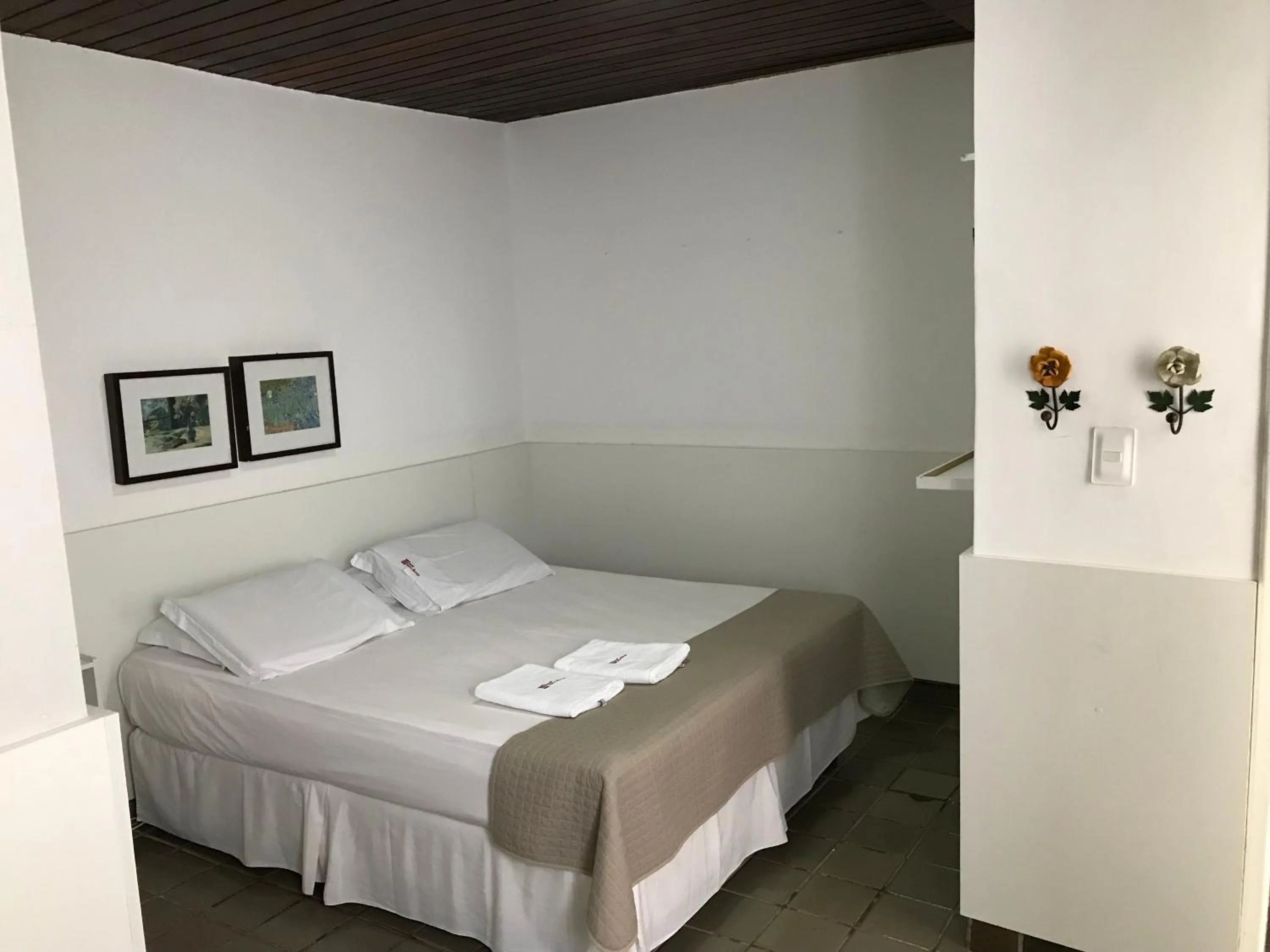 Photo of the whole room, Bed in Hotel Velho Monge