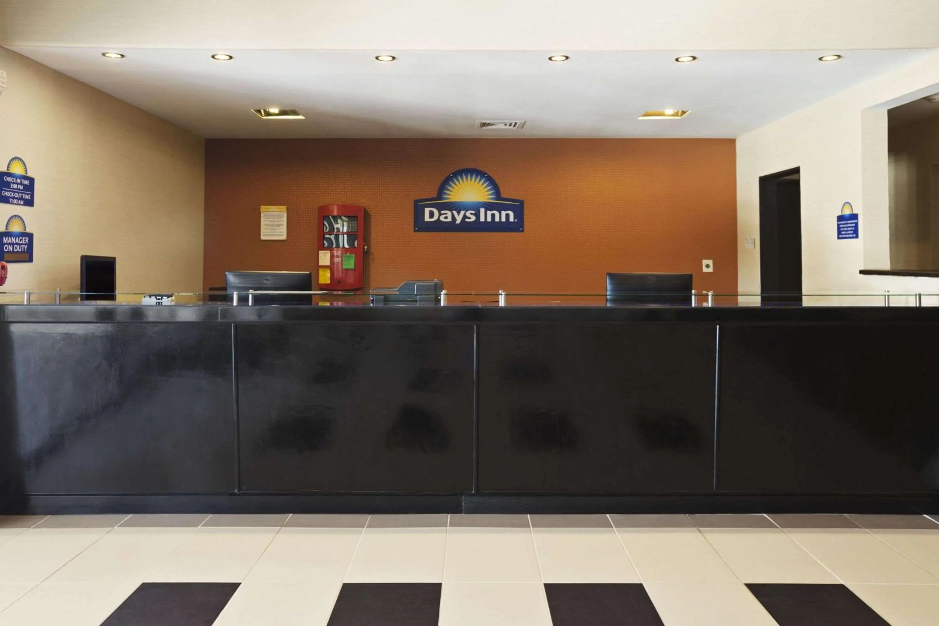 Lobby or reception in Days Inn by Wyndham Henryetta