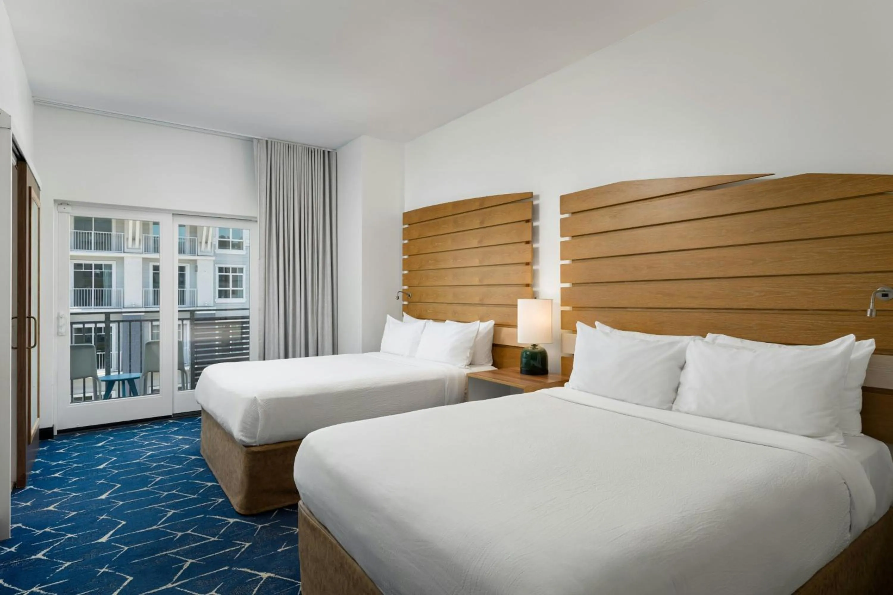 Photo of the whole room, Bed in SpringHill Suites by Marriott Oceanside Beach