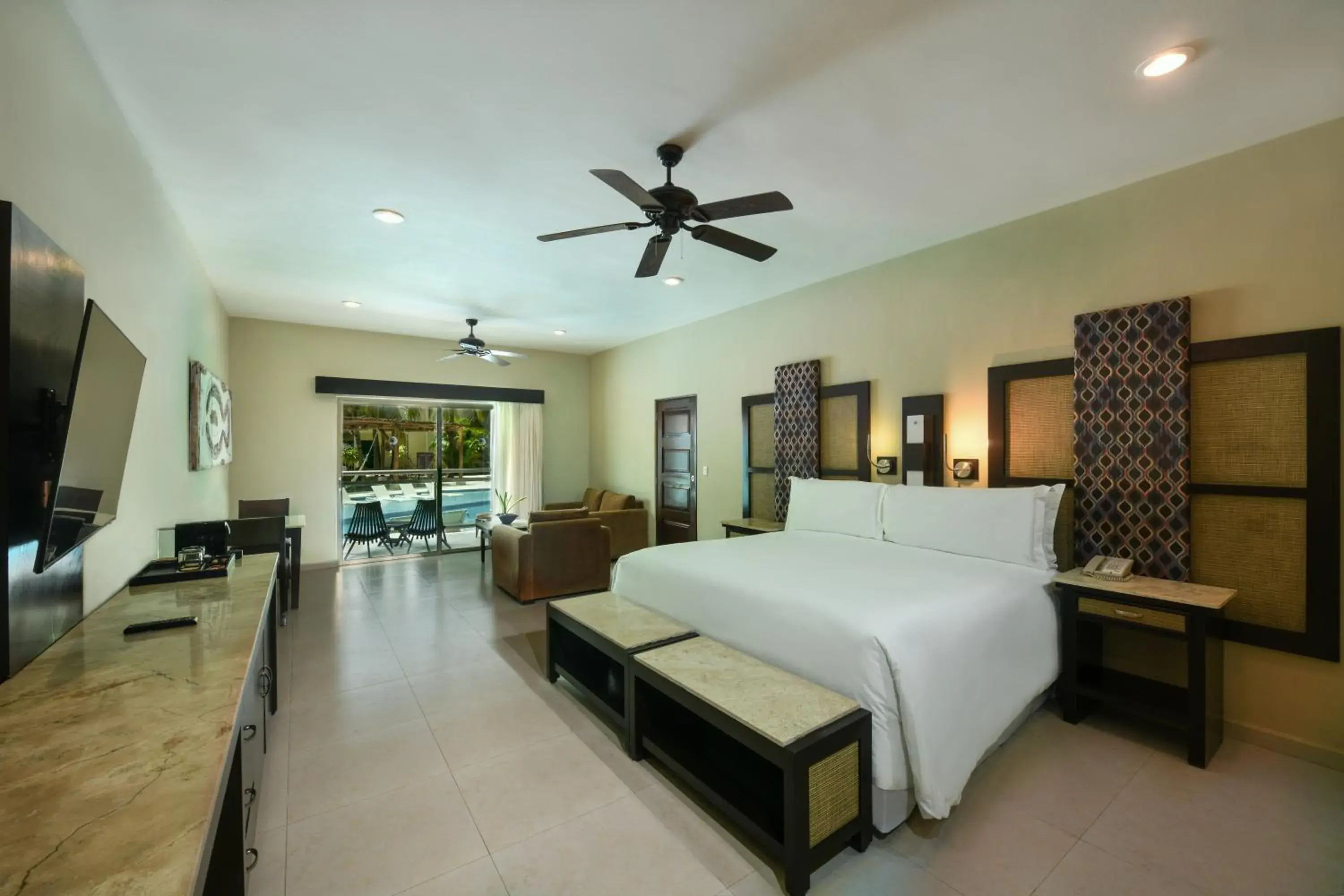 Swim up suite in El Dorado Maroma Cenote, Underground Expedition All & More Inclusive - Adults Only Swim up suite in El Dorado Maroma Cenote, Underground Expedition All & More Inclusive - Adults Only