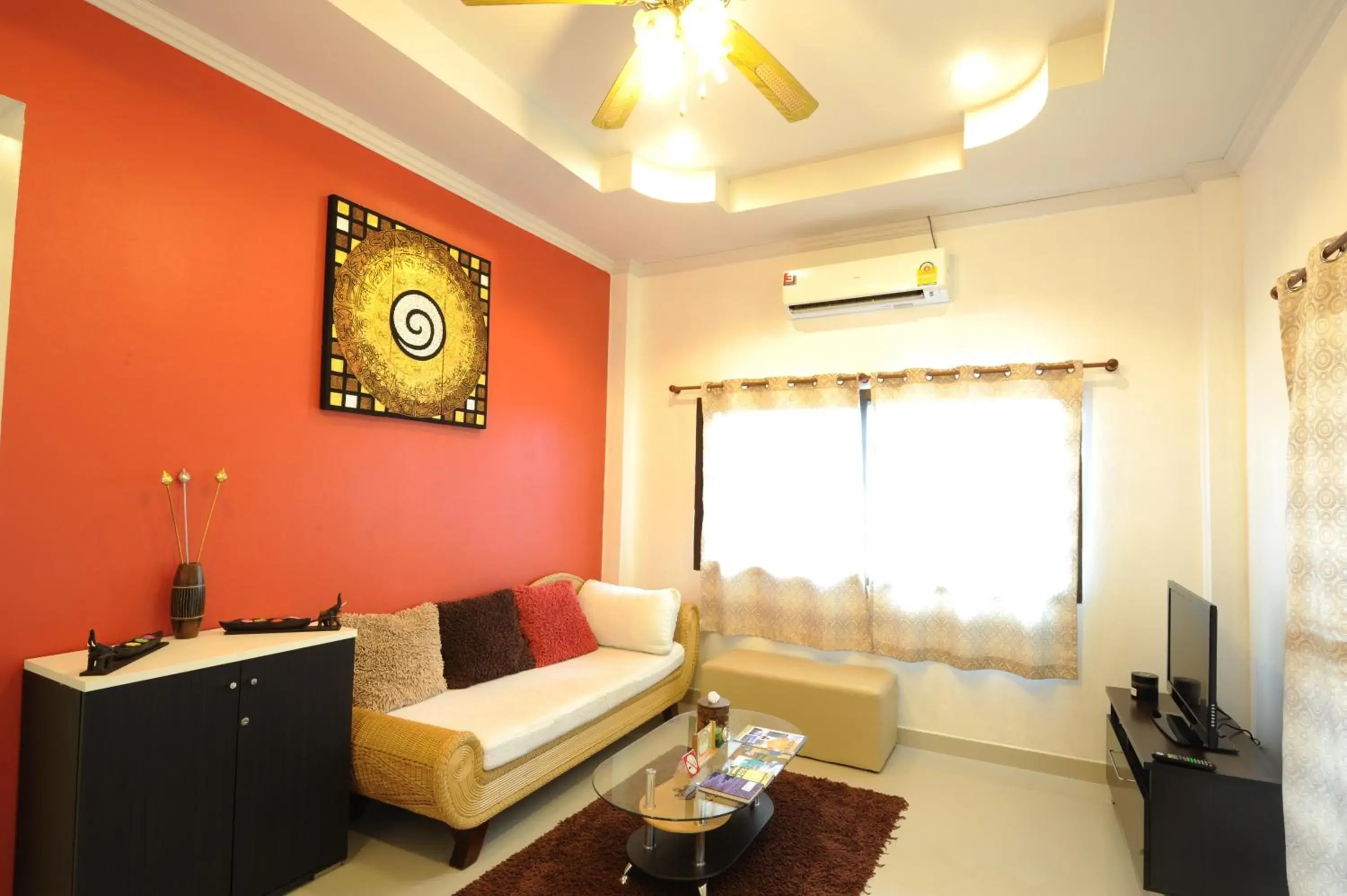 Three-Bedroom House in Ruankasalong Hua Hin Three-Bedroom House in Ruankasalong Hua Hin